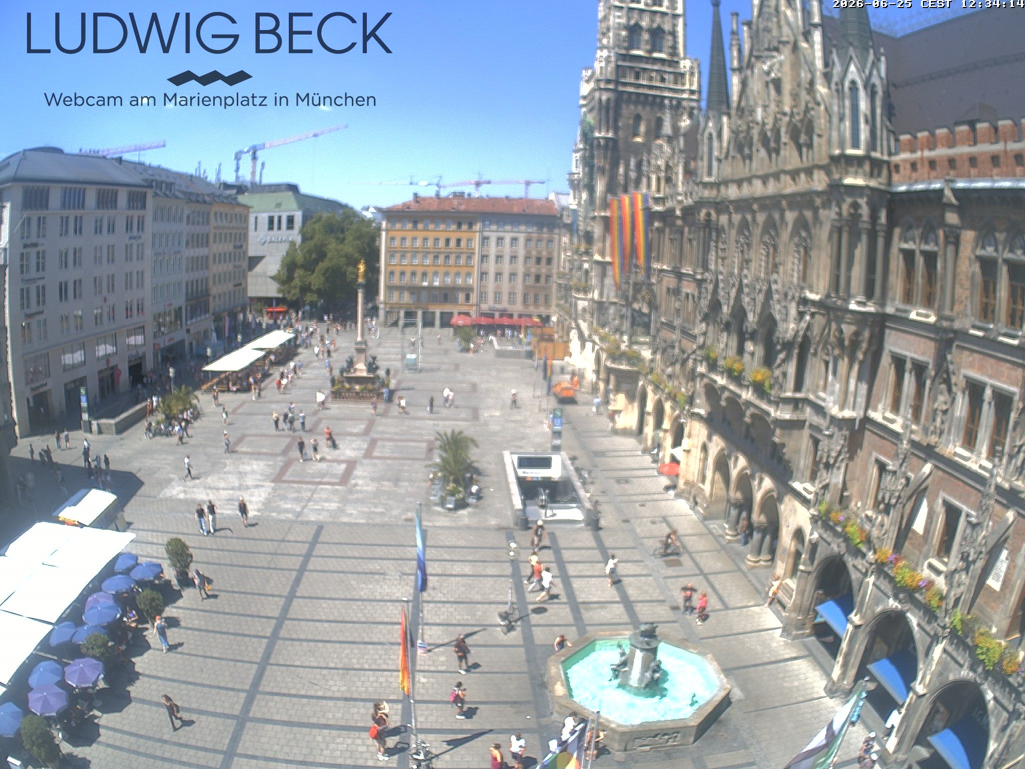 Archived image Webcam at the Marienplatz, Munich