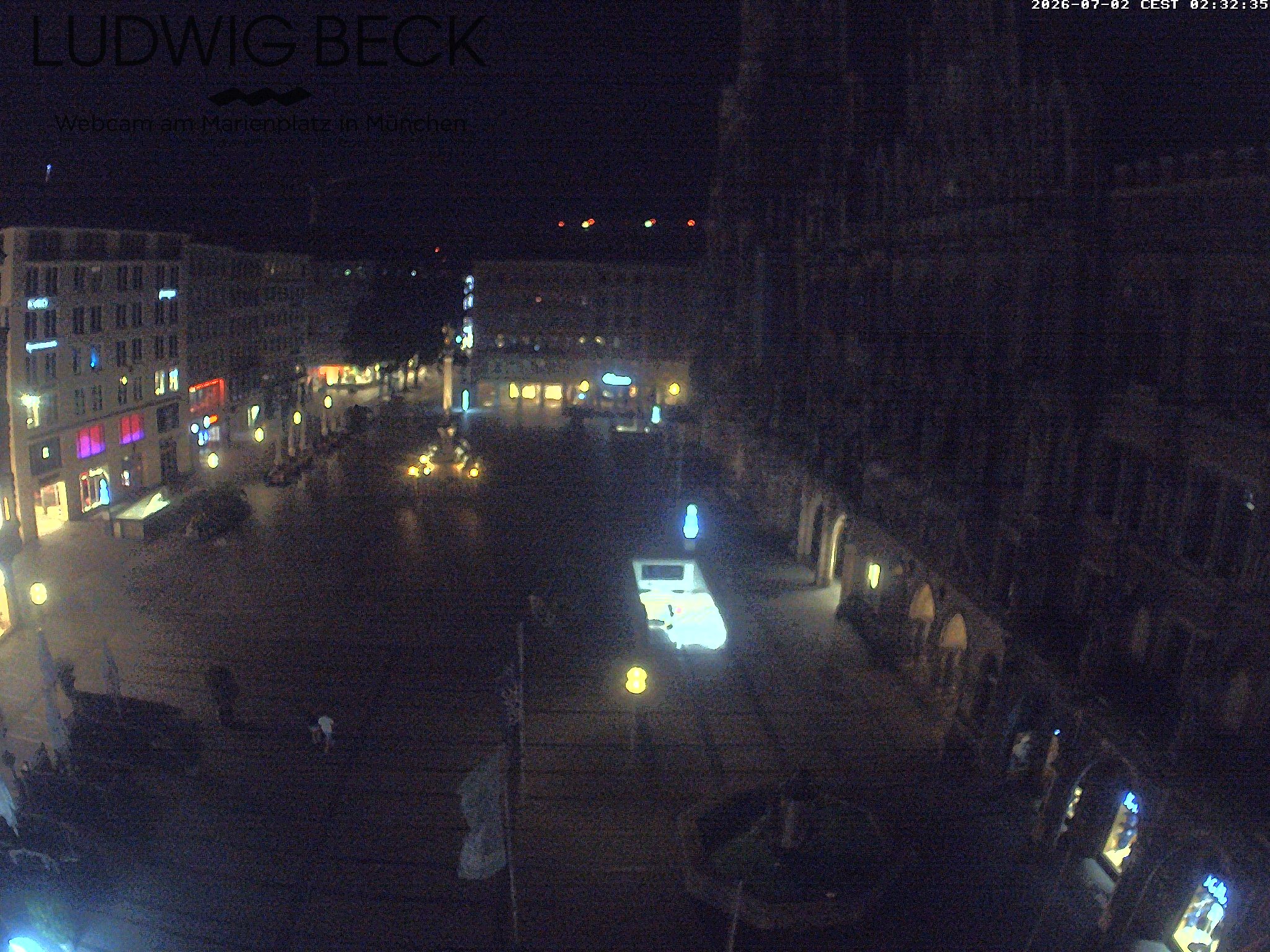 Archived image Webcam at the Marienplatz, Munich
