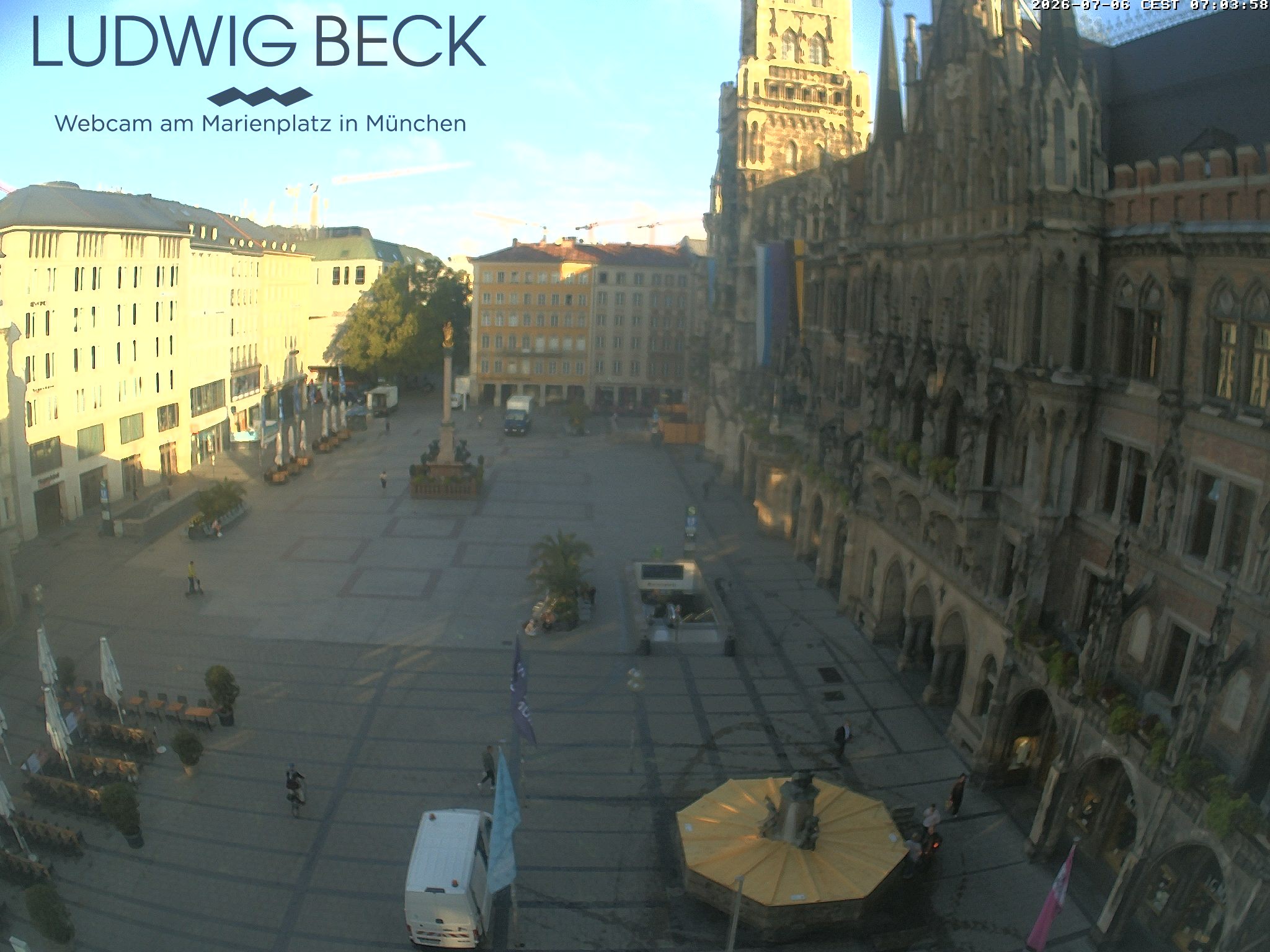 Archived image Webcam at the Marienplatz, Munich
