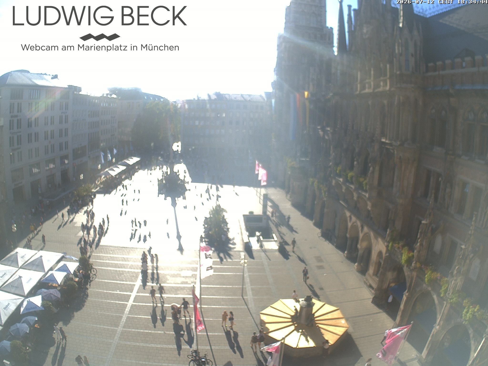 Archived image Webcam at the Marienplatz, Munich