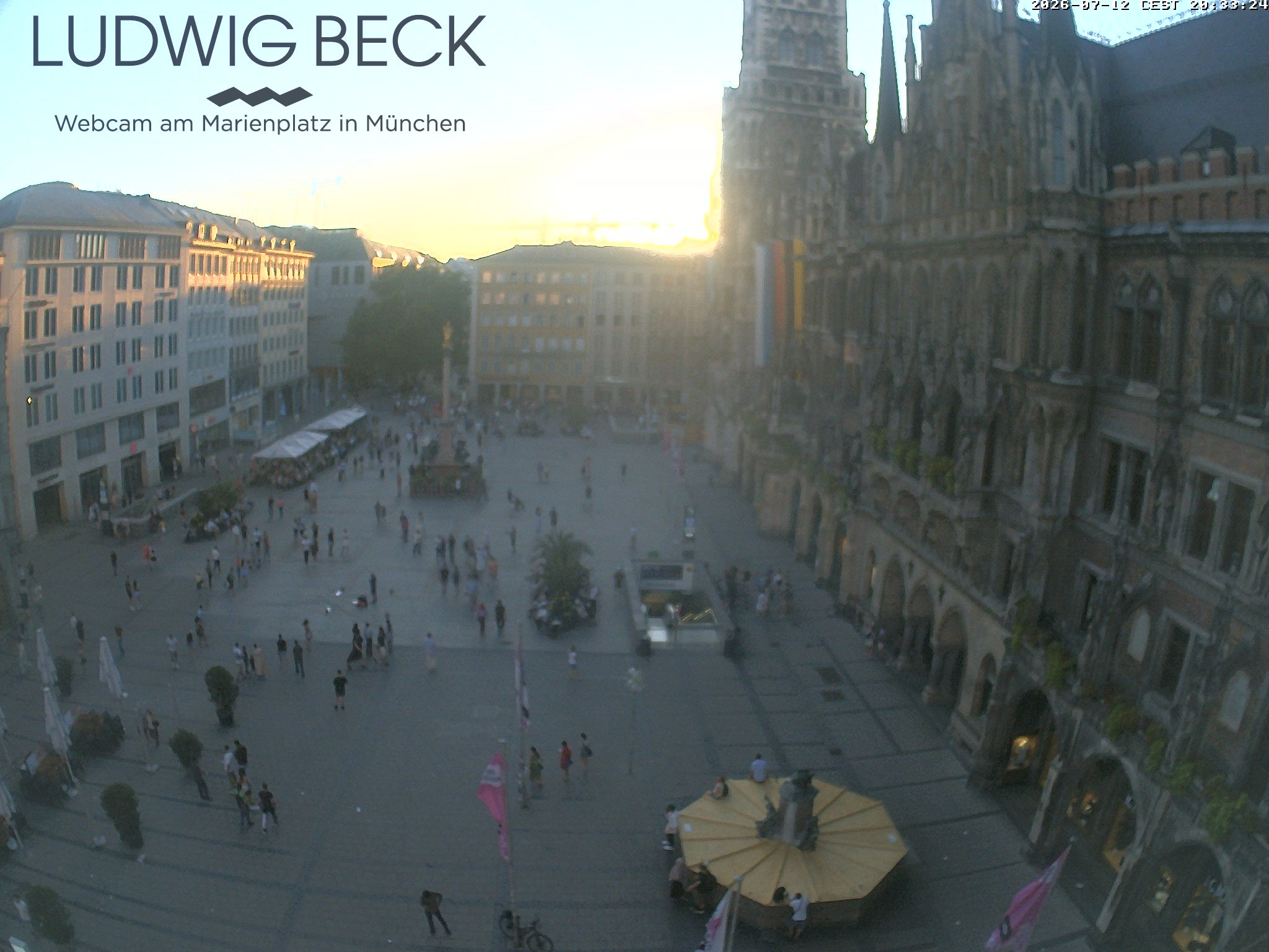 Archived image Webcam at the Marienplatz, Munich