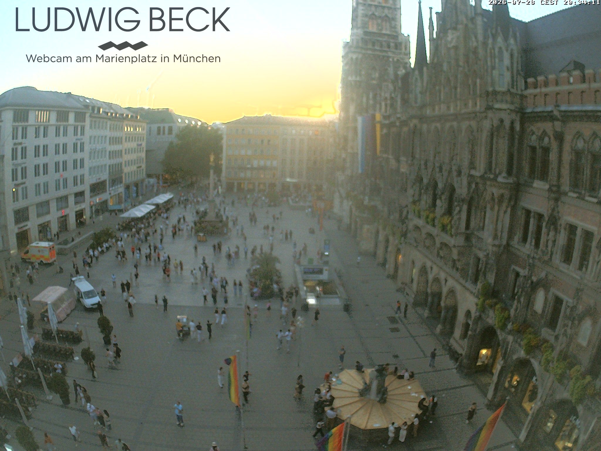Archived image Webcam at the Marienplatz, Munich