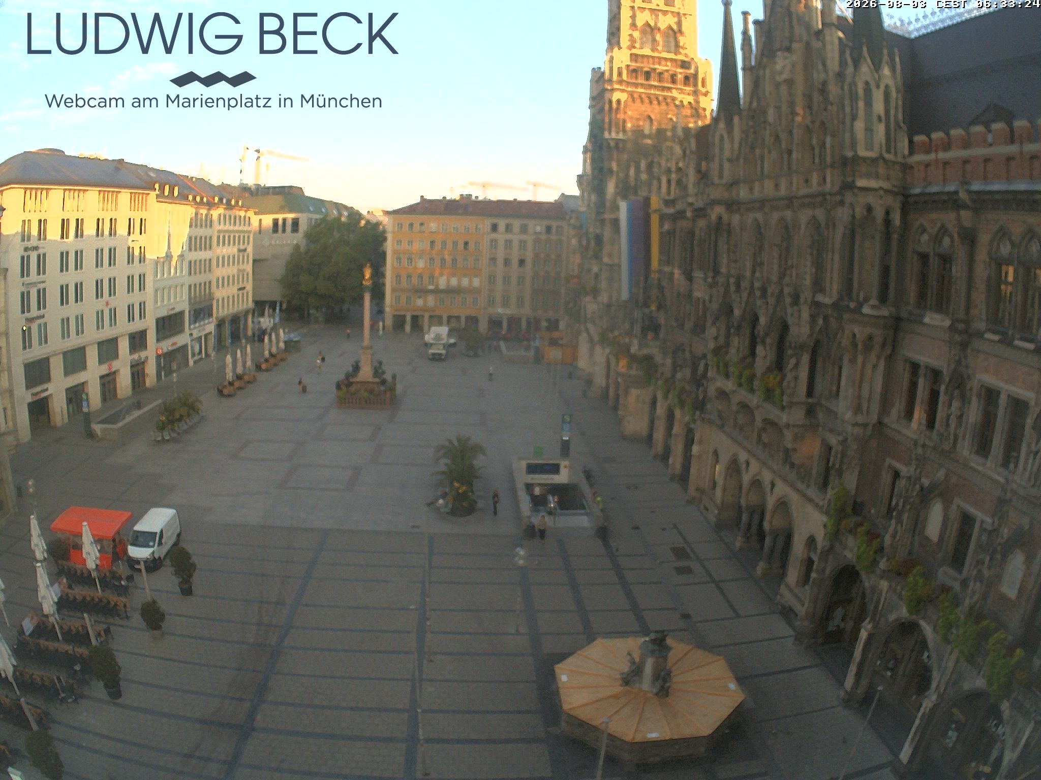 Archived image Webcam at the Marienplatz, Munich