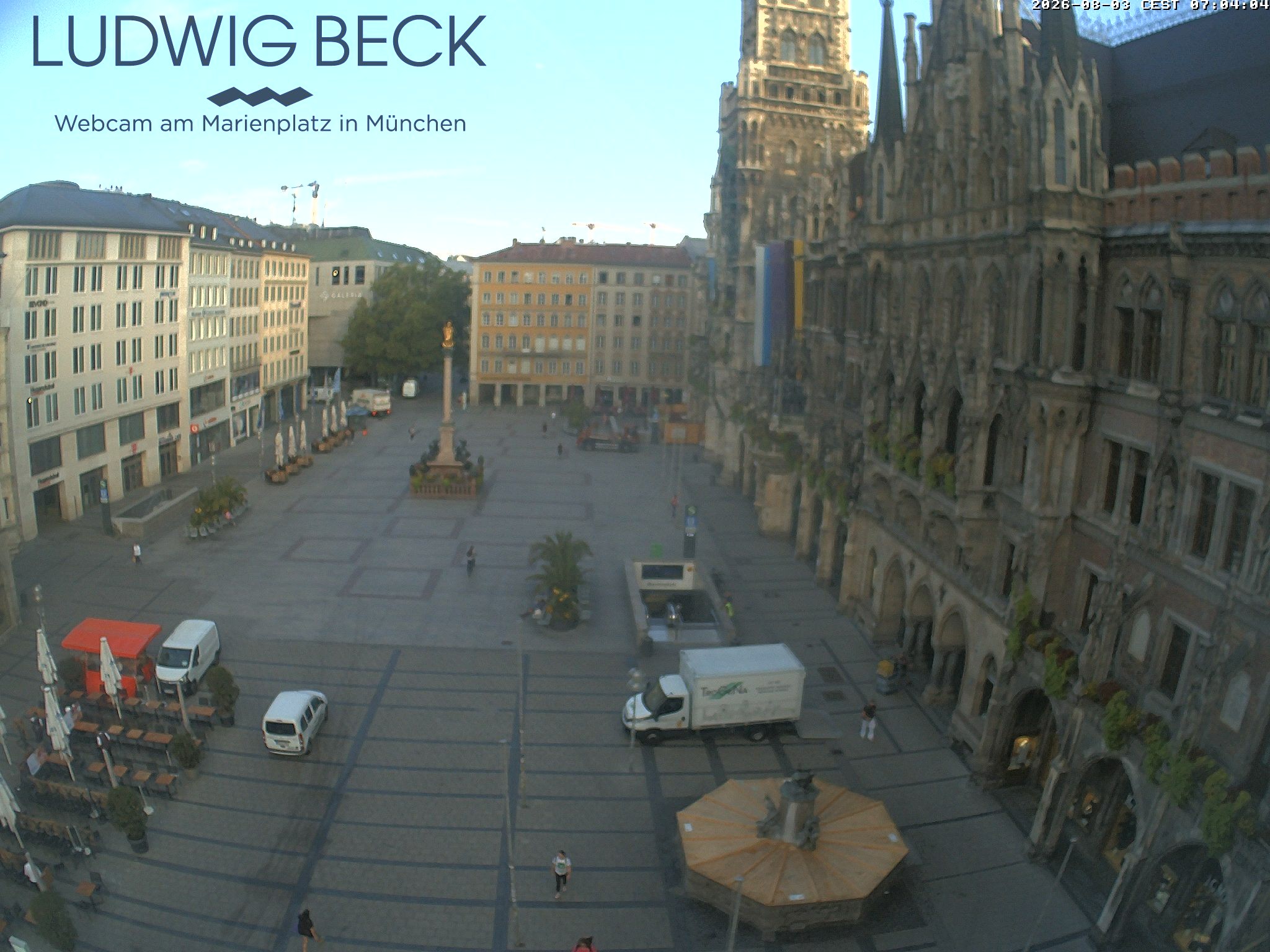 Archived image Webcam at the Marienplatz, Munich