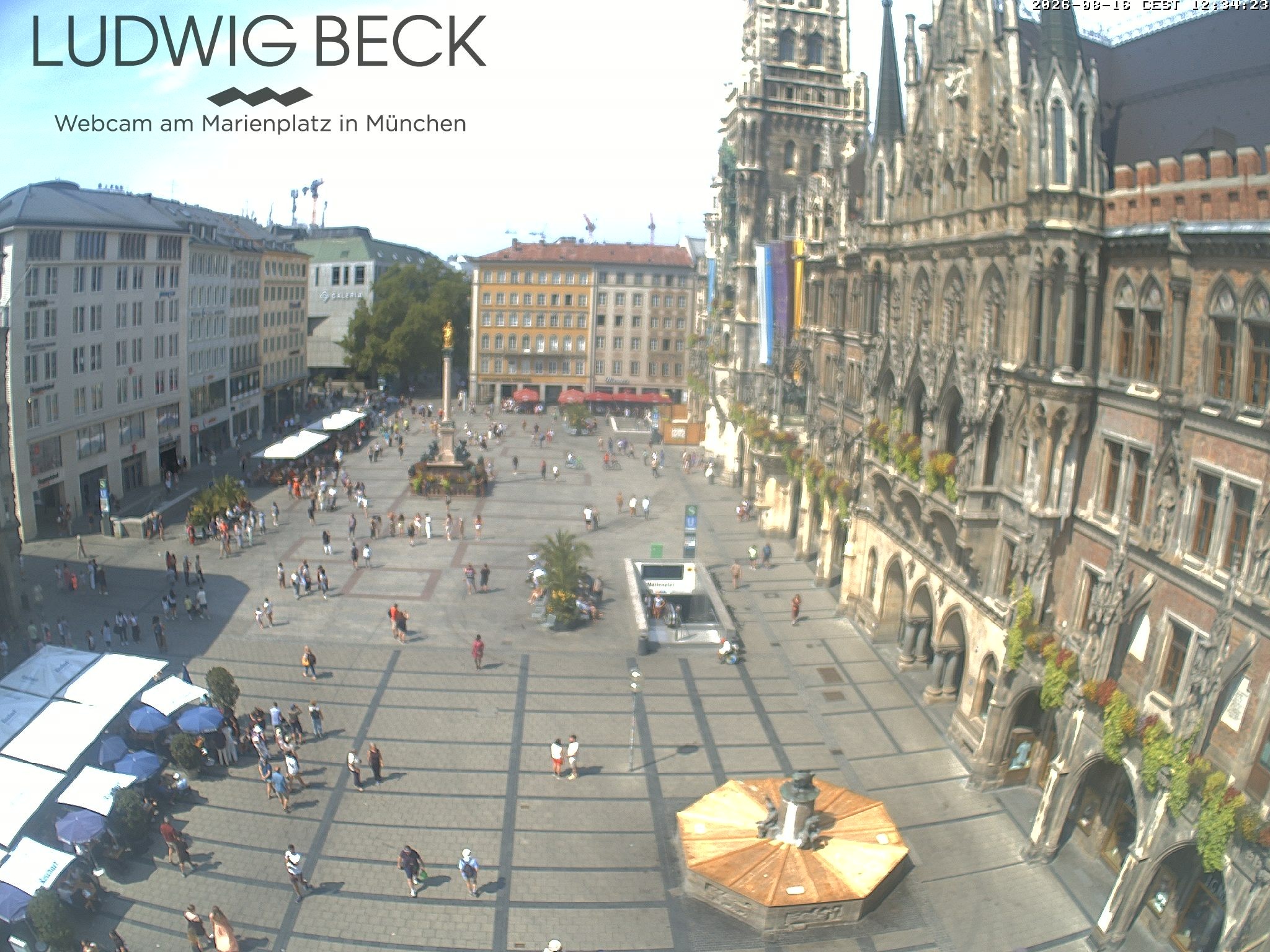 Archived image Webcam at the Marienplatz, Munich