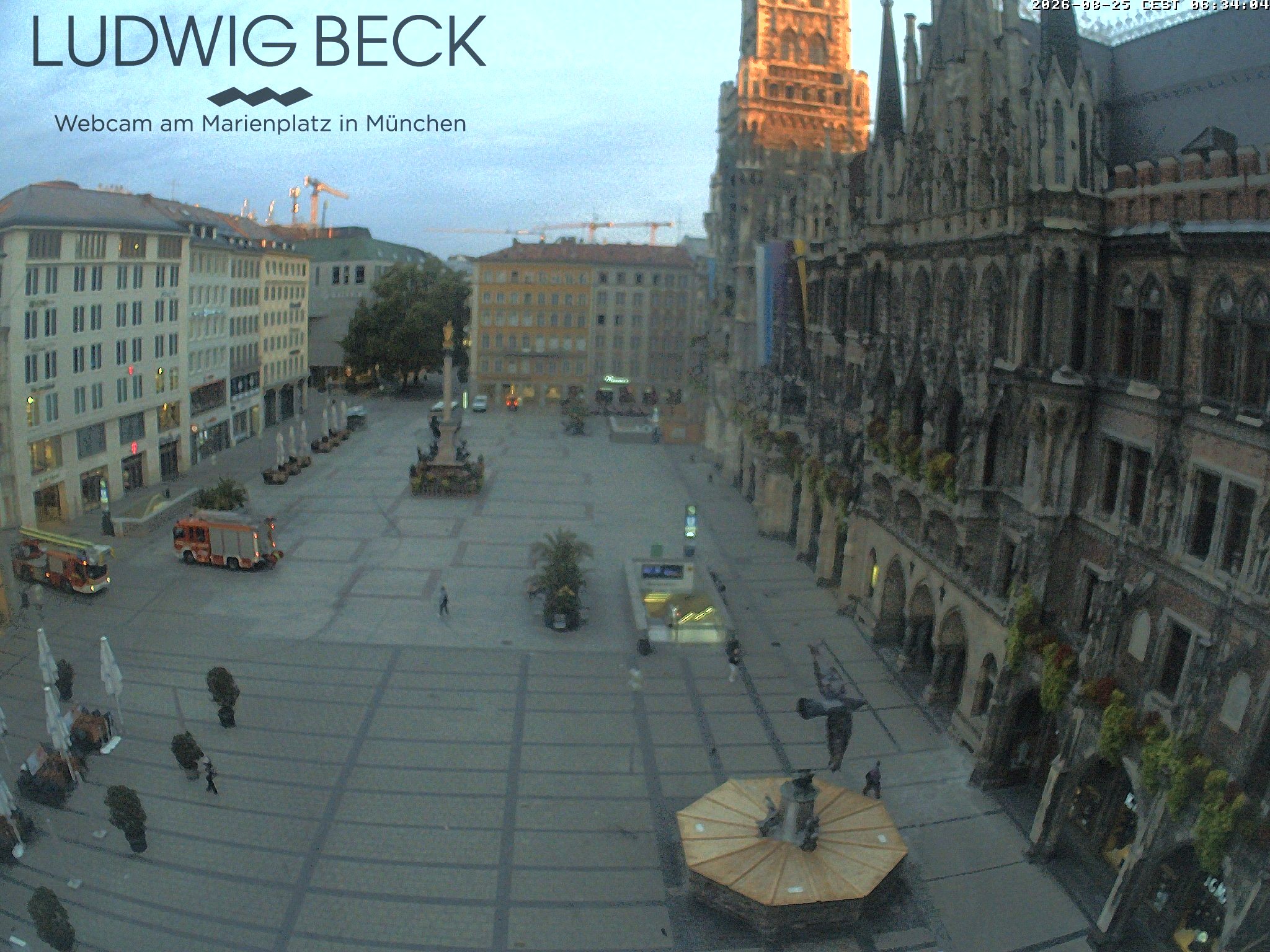 Archived image Webcam at the Marienplatz, Munich