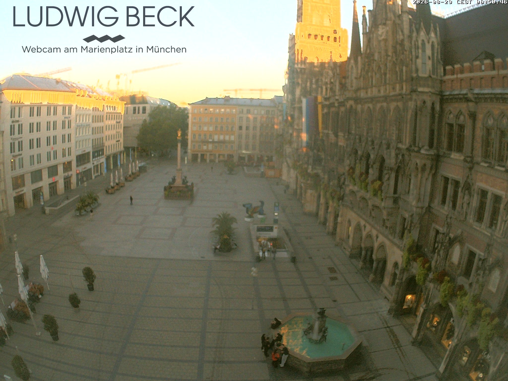 Archived image Webcam at the Marienplatz, Munich