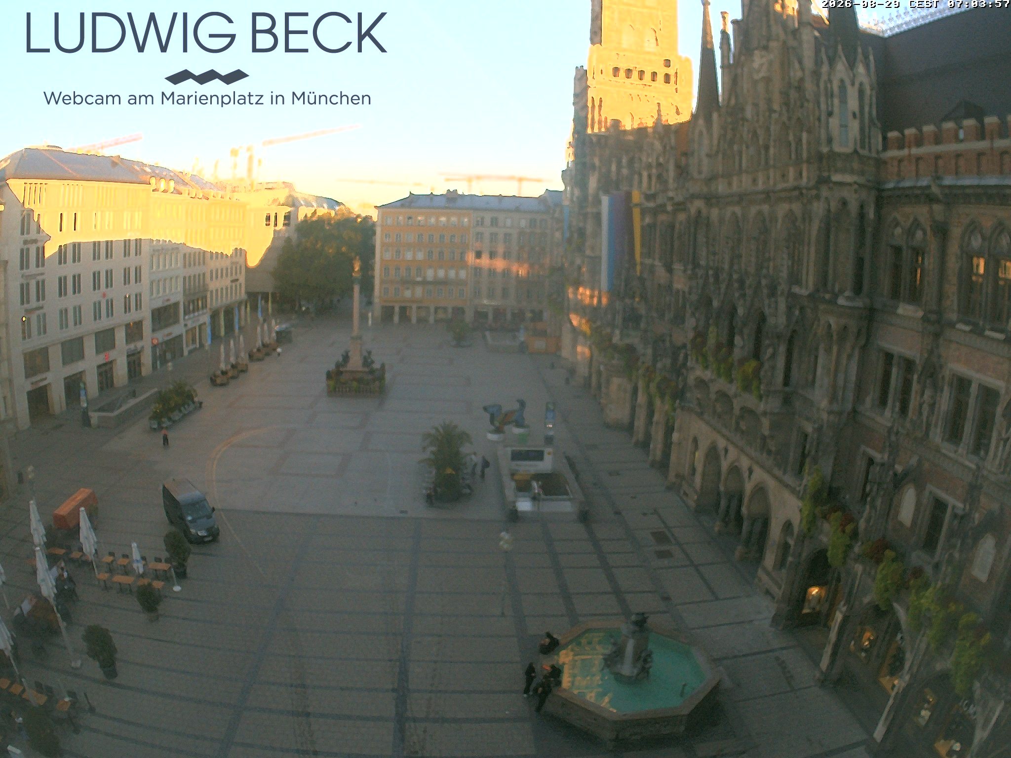Archived image Webcam at the Marienplatz, Munich