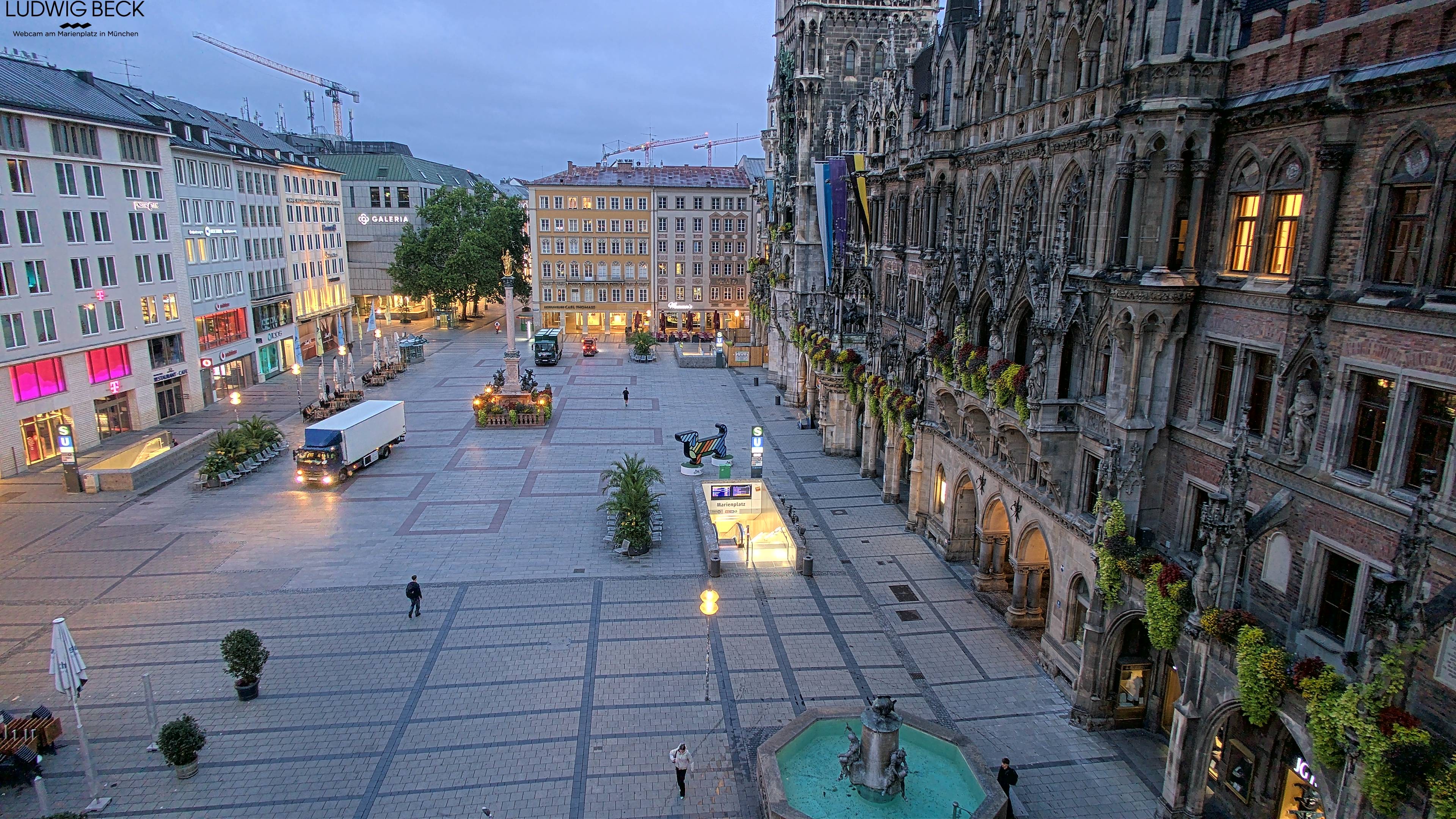 Archiv Foto Webcam am Marienplatz München