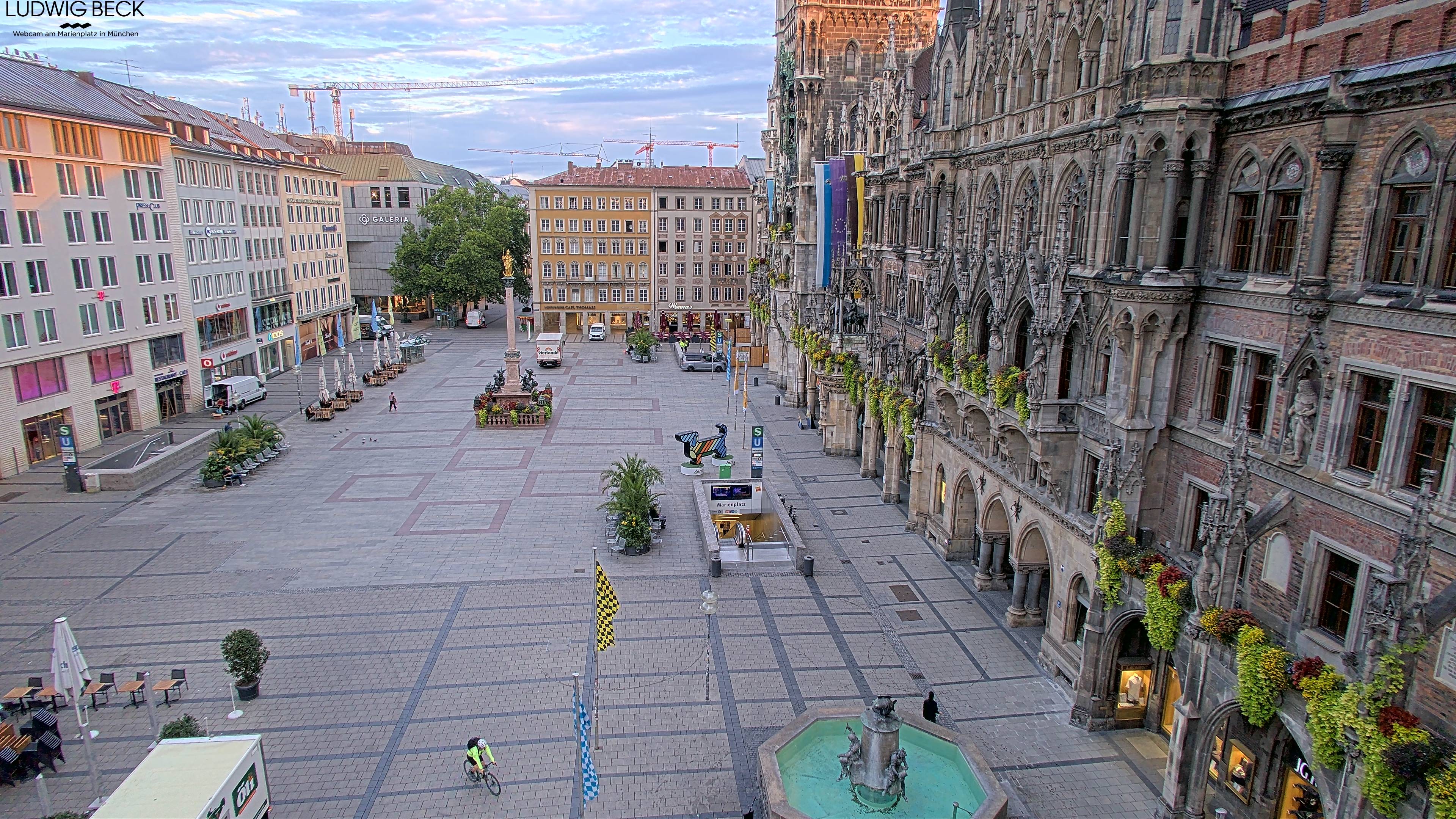 Archiv Foto Webcam am Marienplatz München