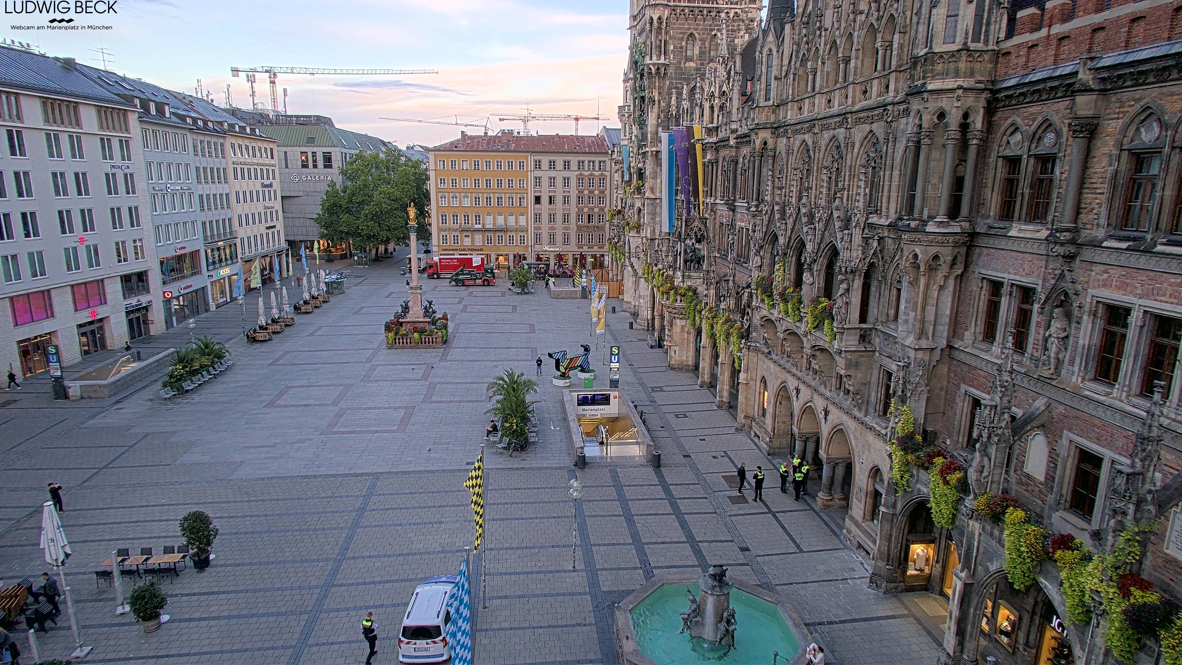 Archived image Webcam at the Marienplatz, Munich