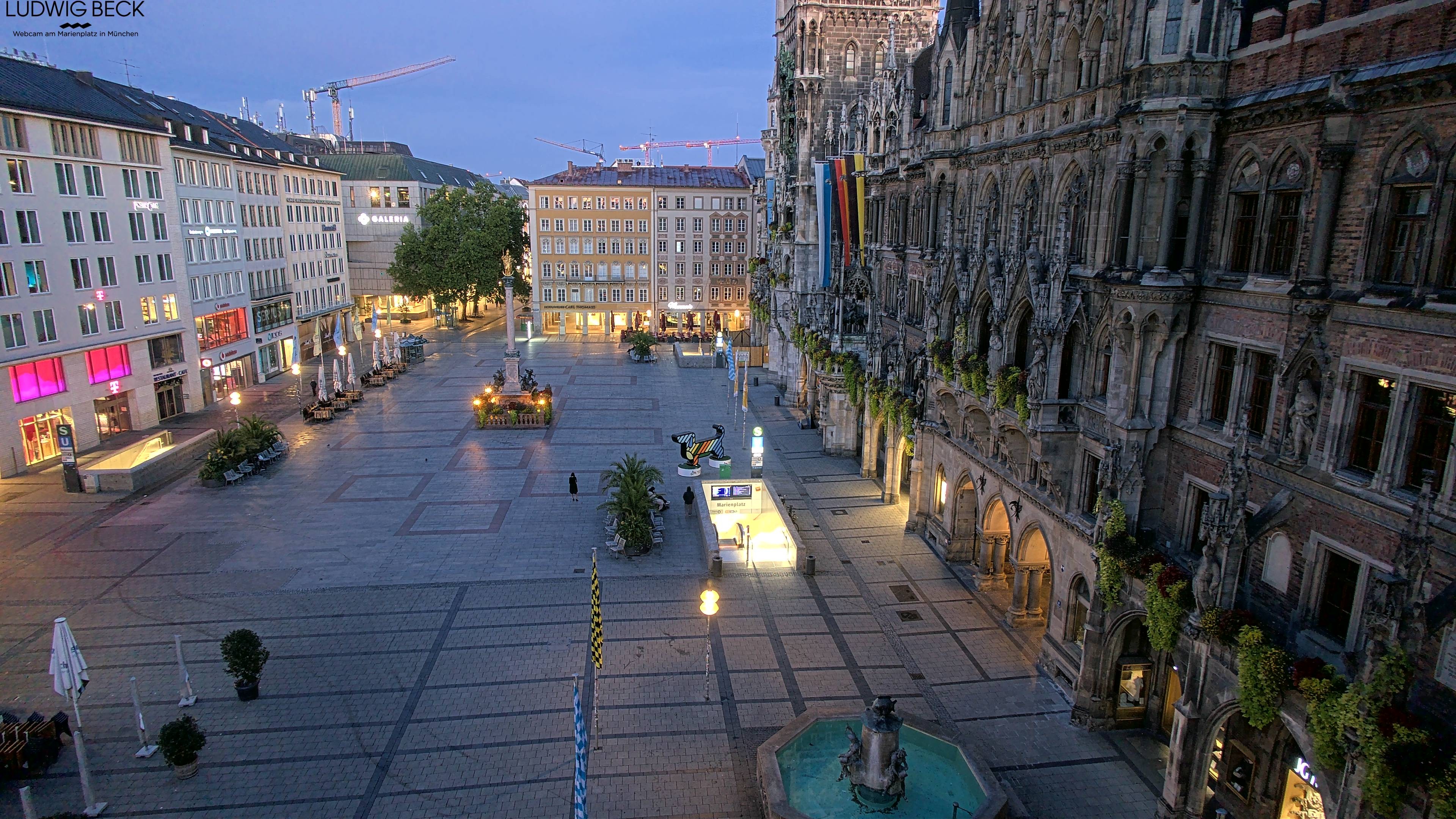 Archiv Foto Webcam am Marienplatz München