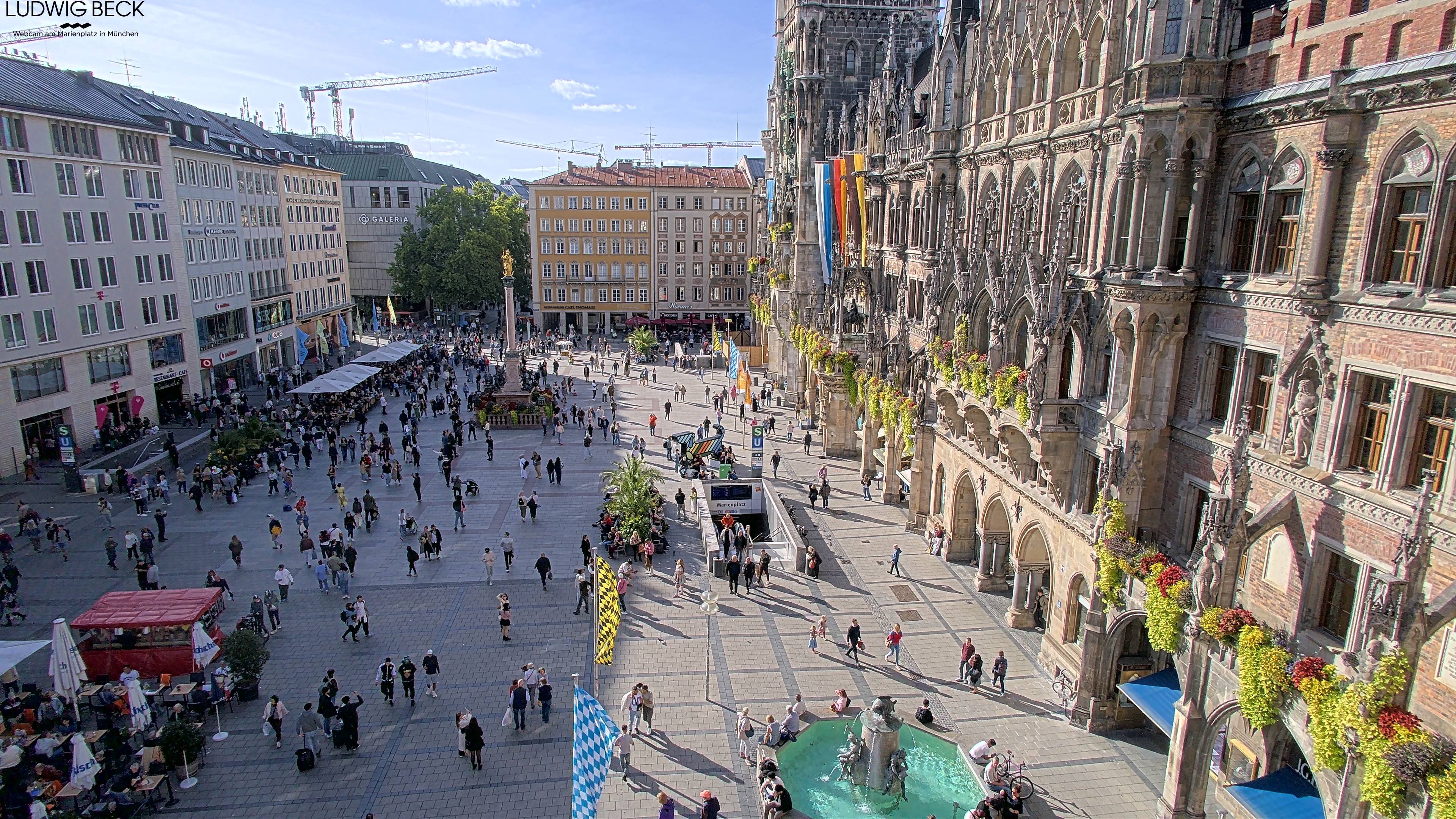 Archived image Webcam at the Marienplatz, Munich