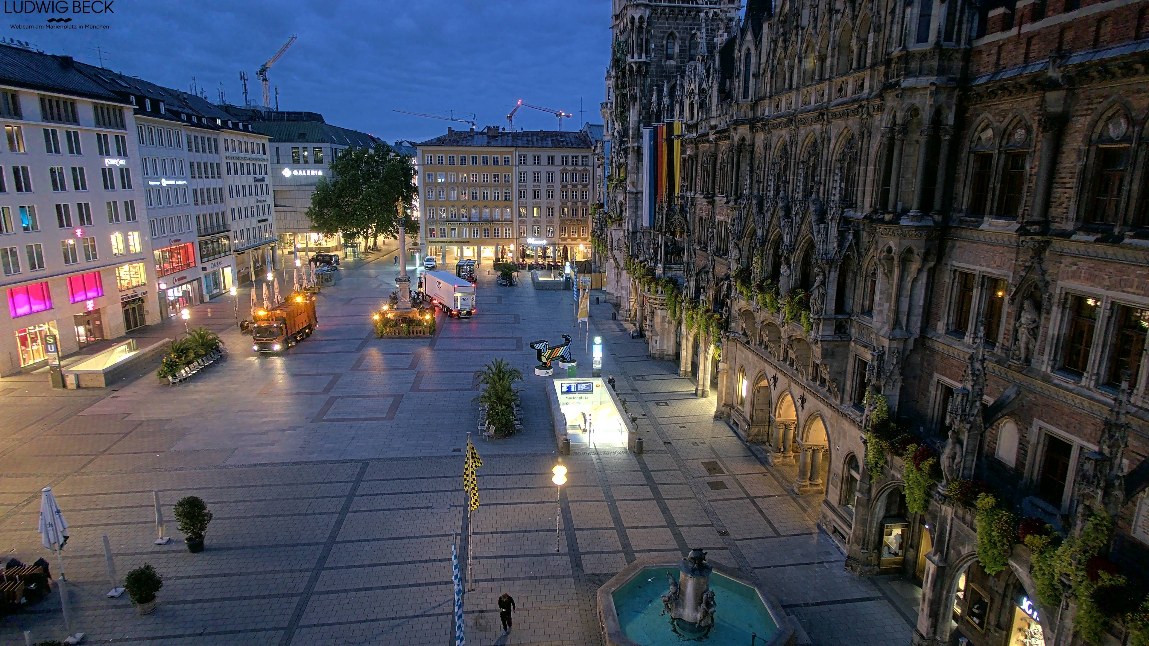 Archiv Foto Webcam am Marienplatz München