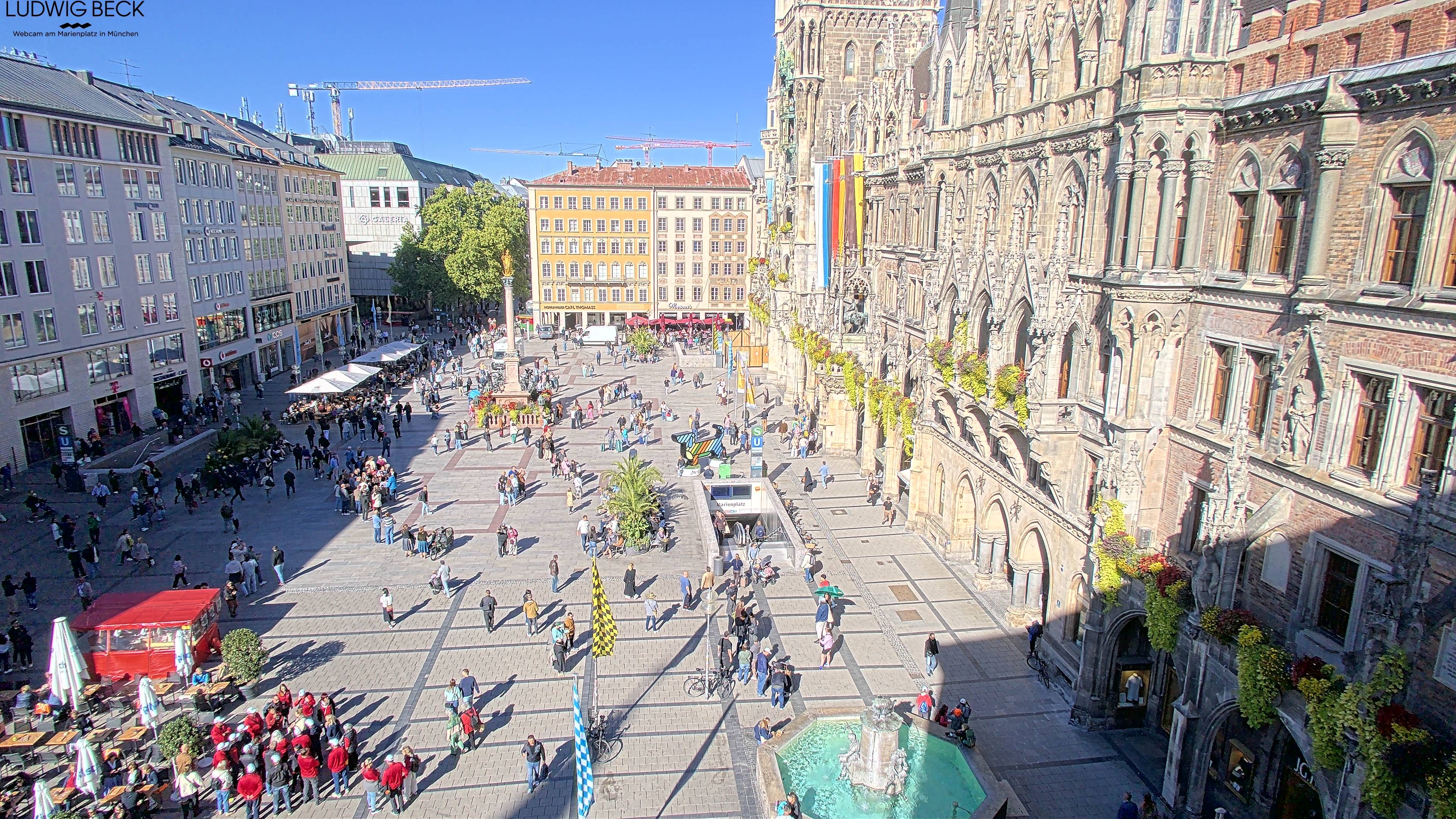 Archived image Webcam at the Marienplatz, Munich