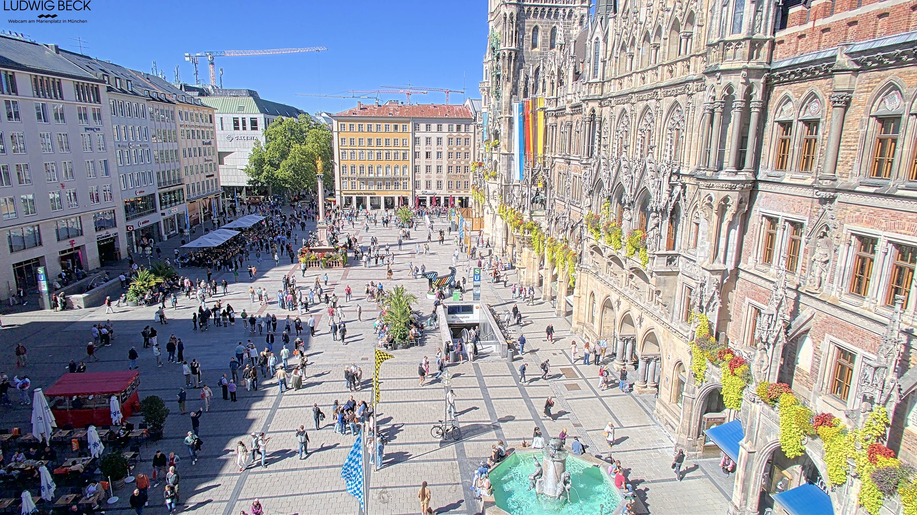 Archived image Webcam at the Marienplatz, Munich