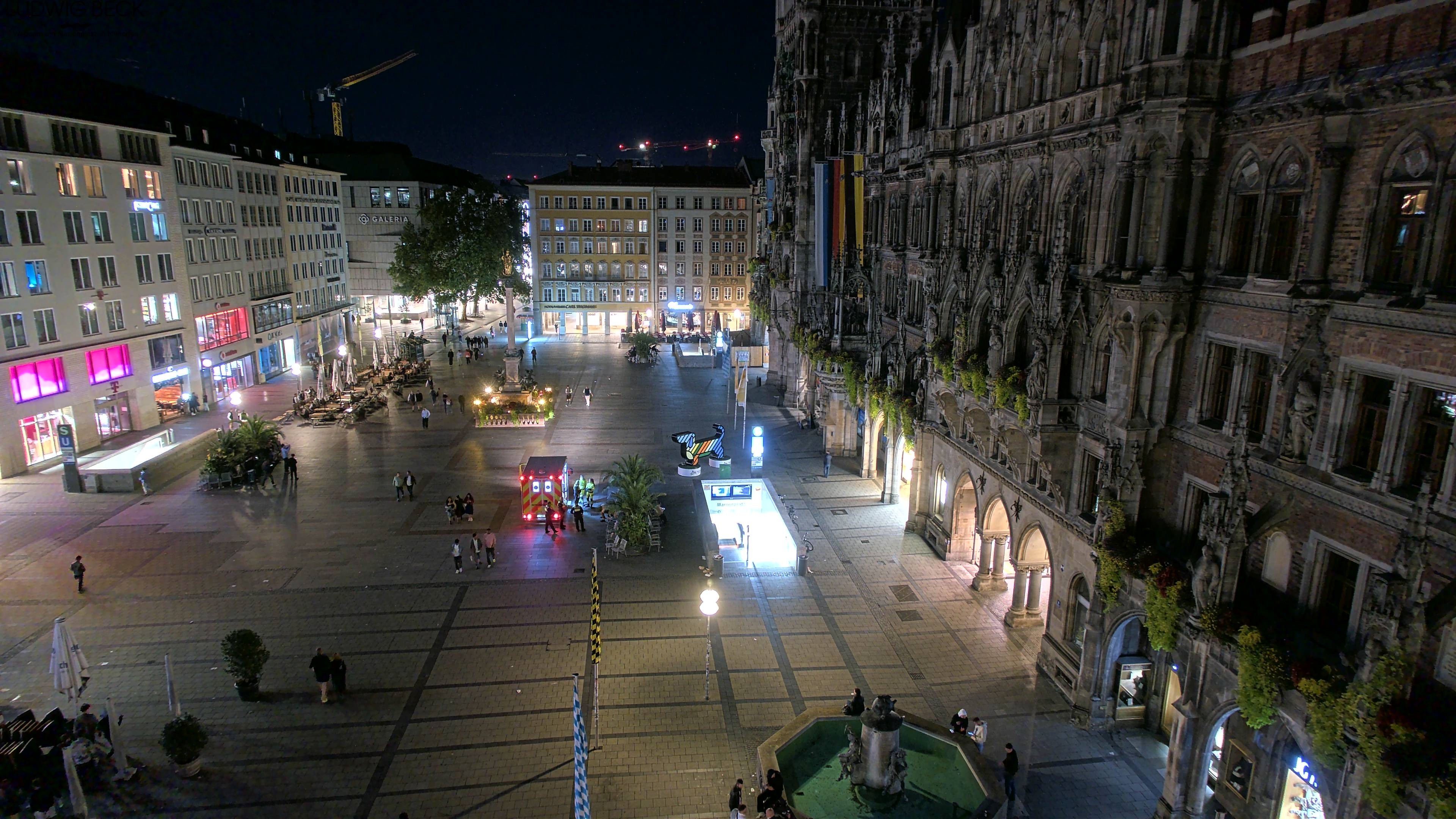 Archived image Webcam at the Marienplatz, Munich