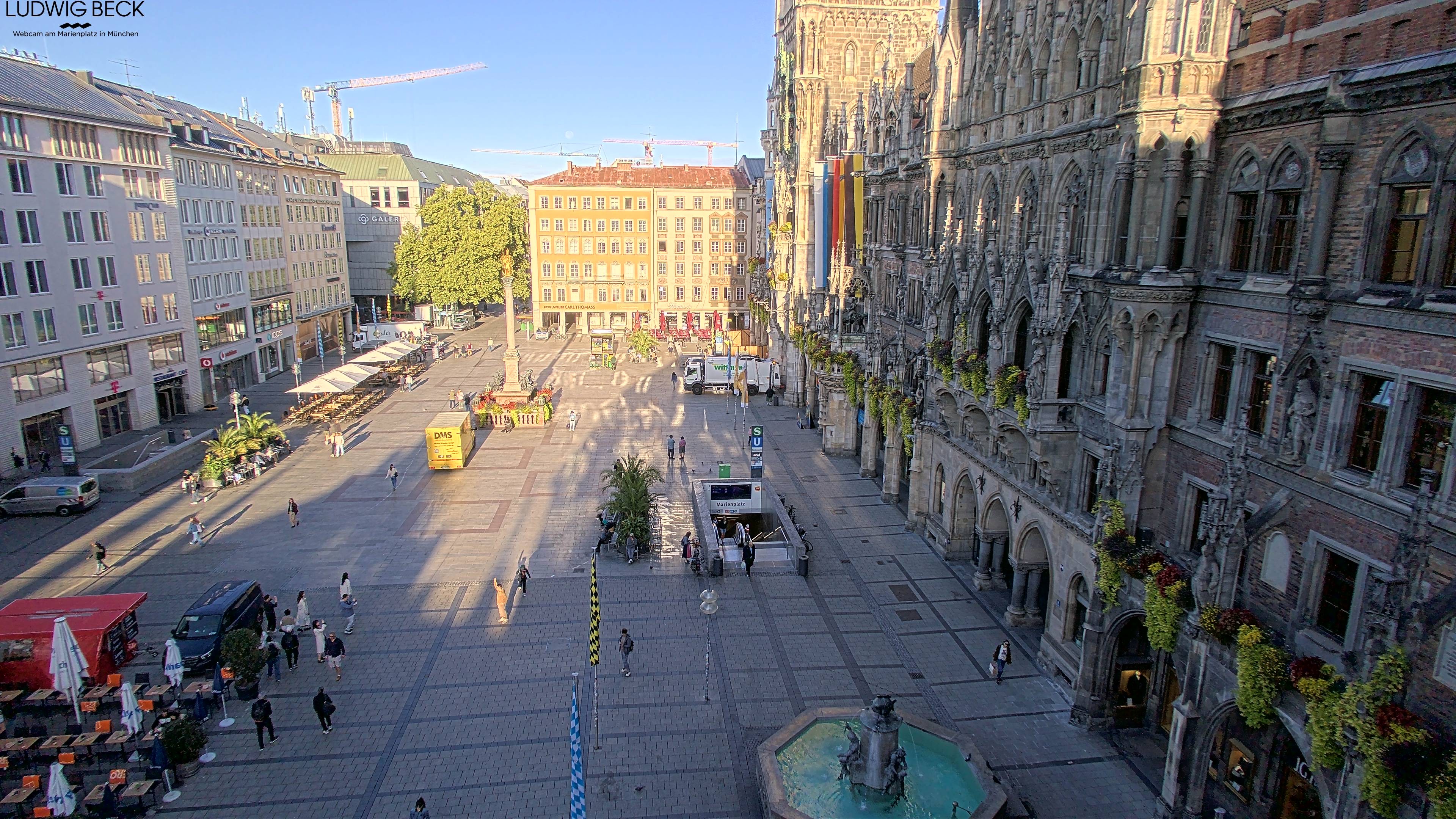 Archived image Webcam at the Marienplatz, Munich