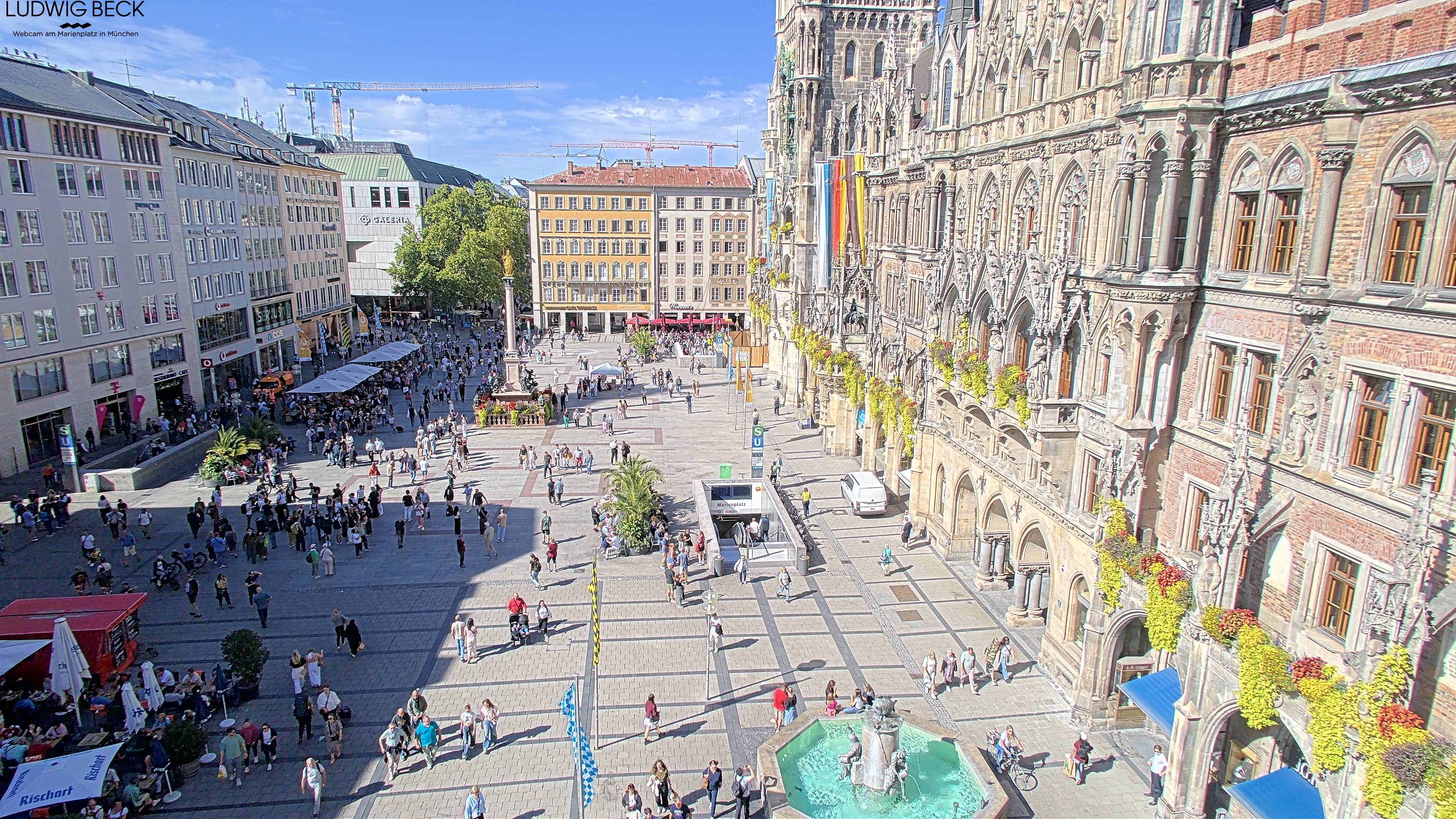Archived image Webcam at the Marienplatz, Munich