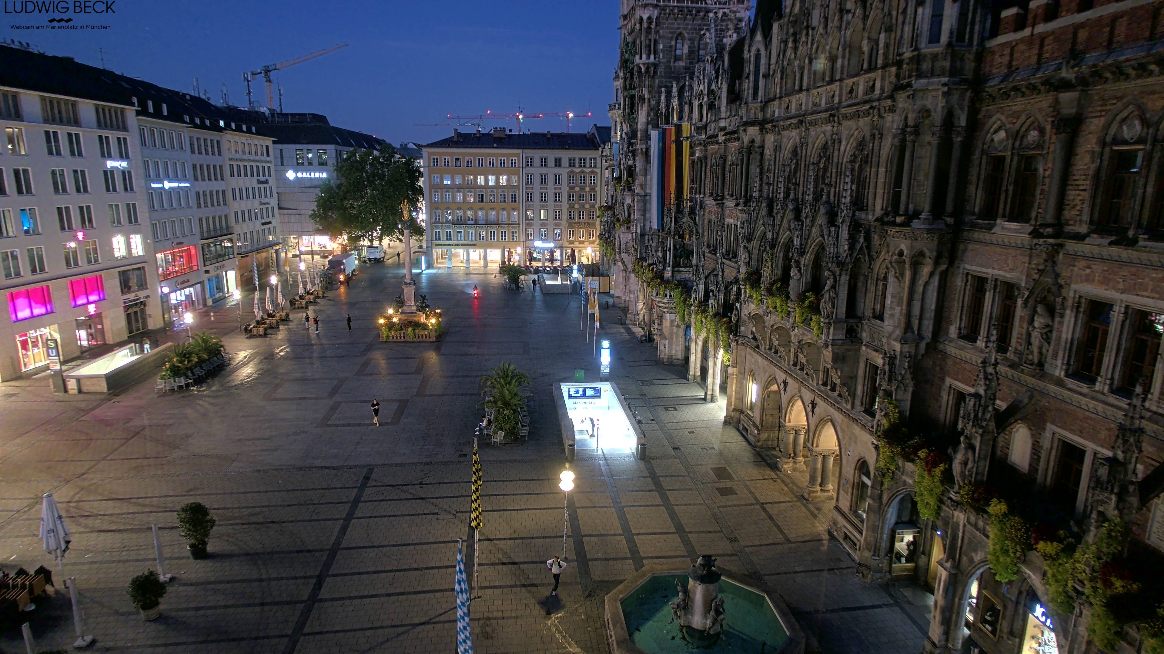 Archiv Foto Webcam am Marienplatz München
