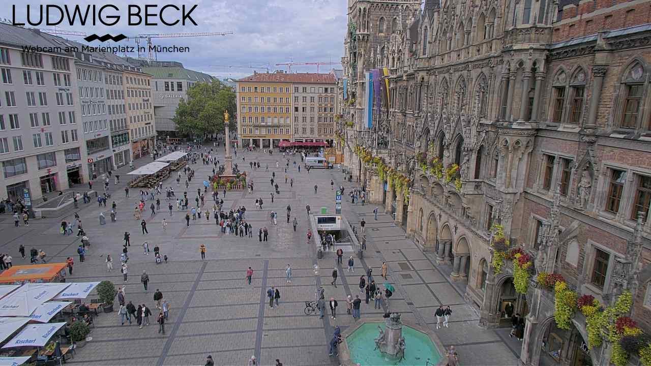 Archived image Webcam at the Marienplatz, Munich