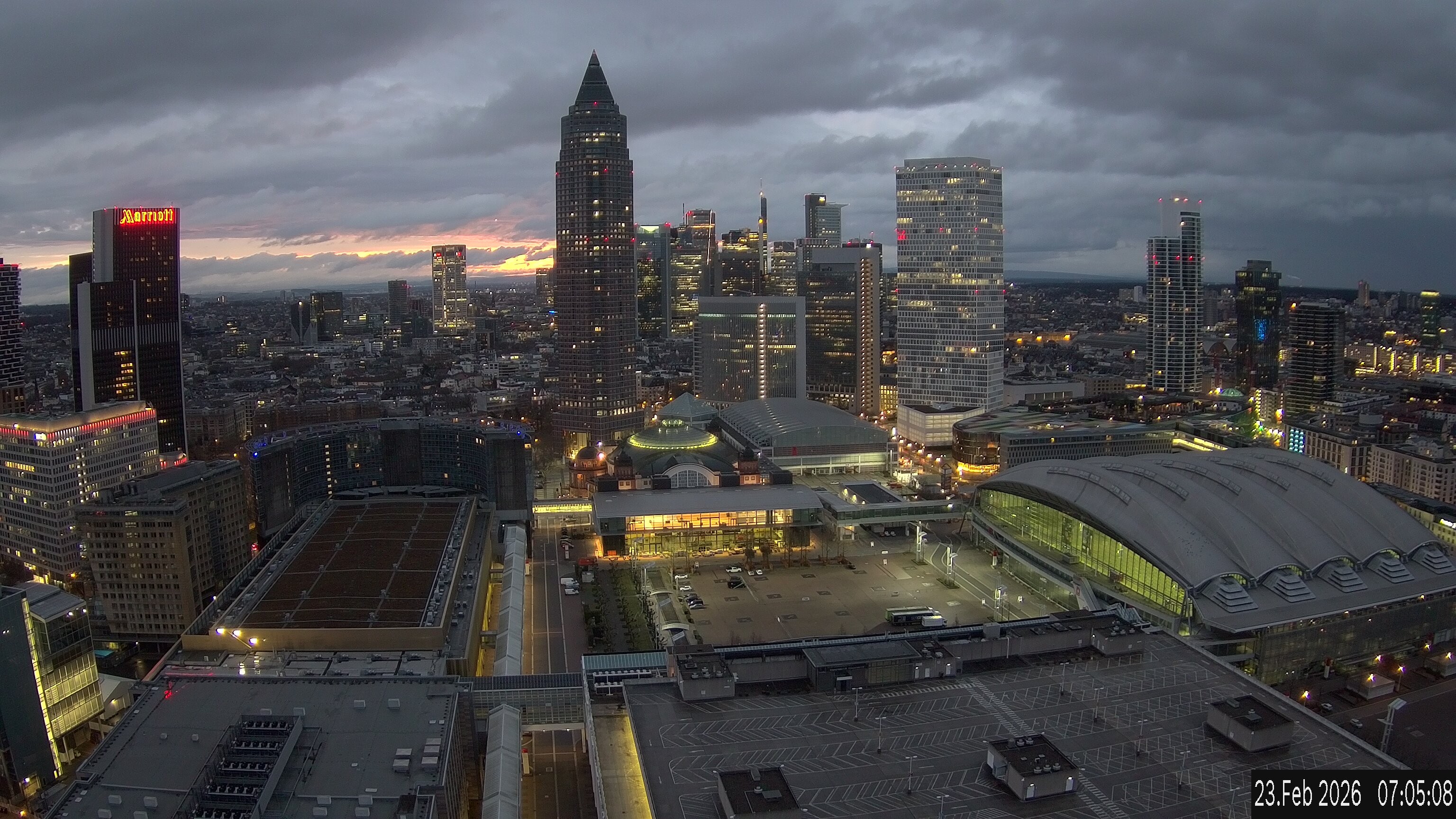 Archiv Foto Webcam Blick von Frankfurter Messe auf die Skyline