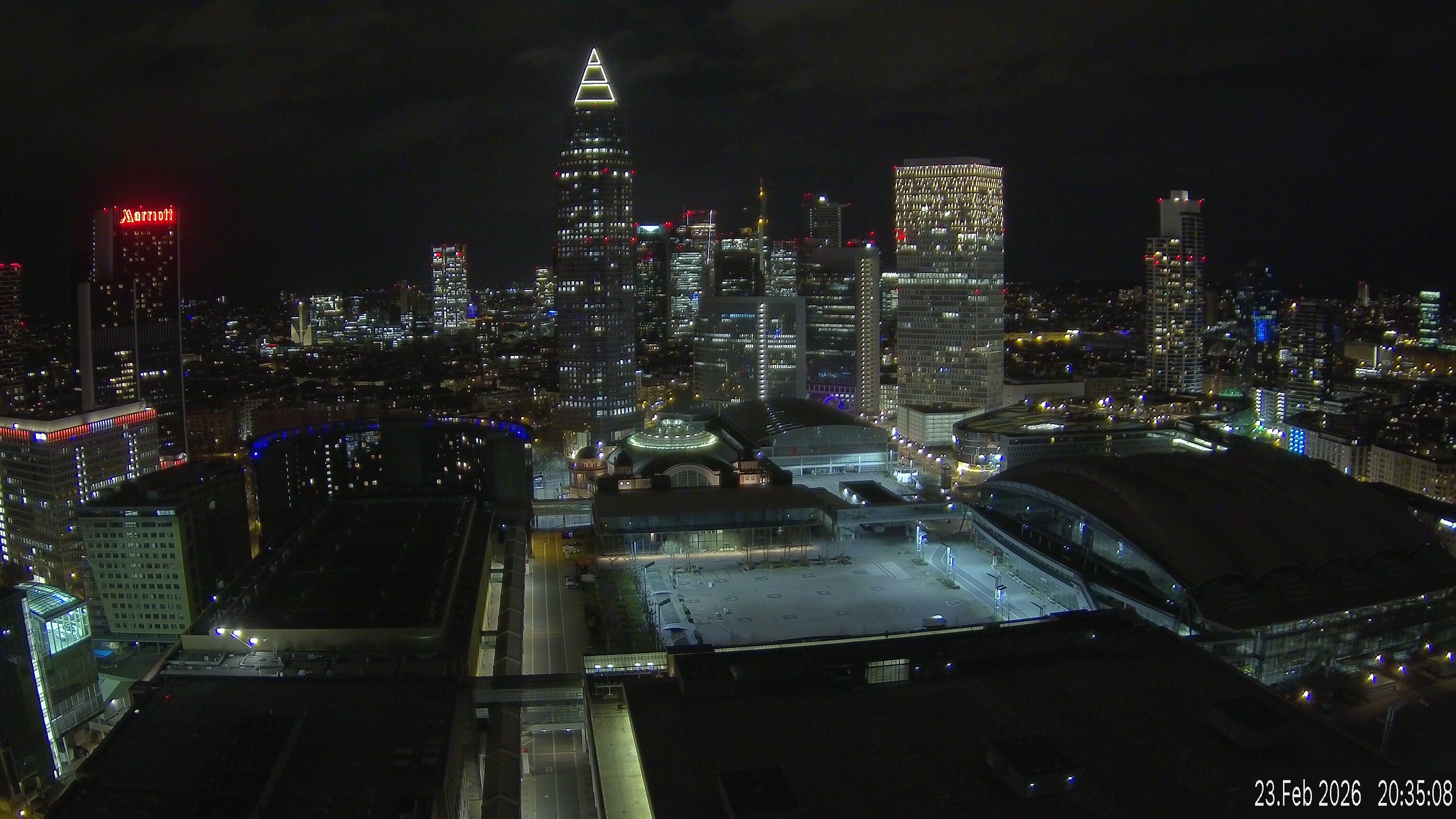 Archived image Webcam Frankfurt: View at the Skyline