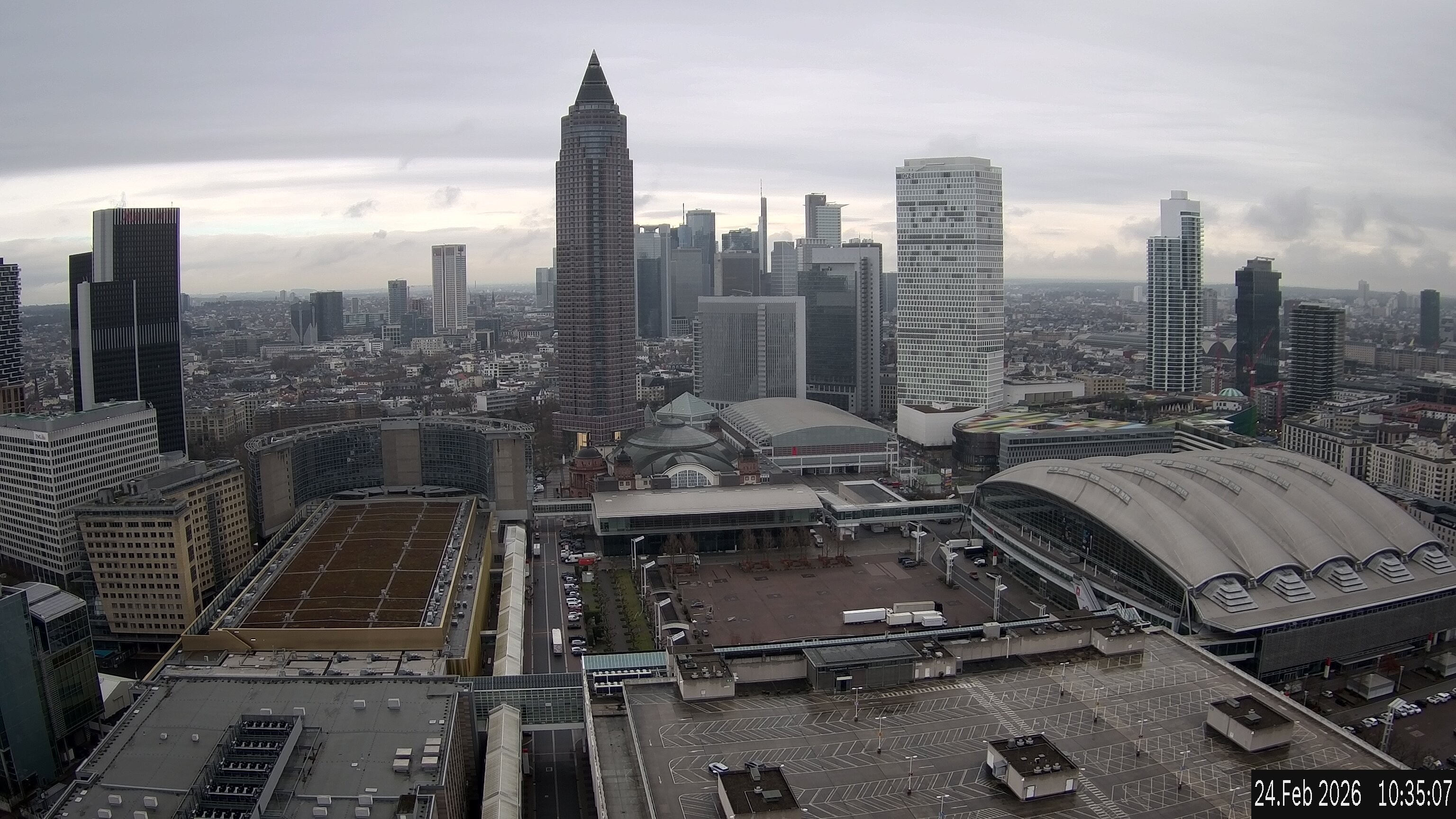 Archived image Webcam Frankfurt: View at the Skyline
