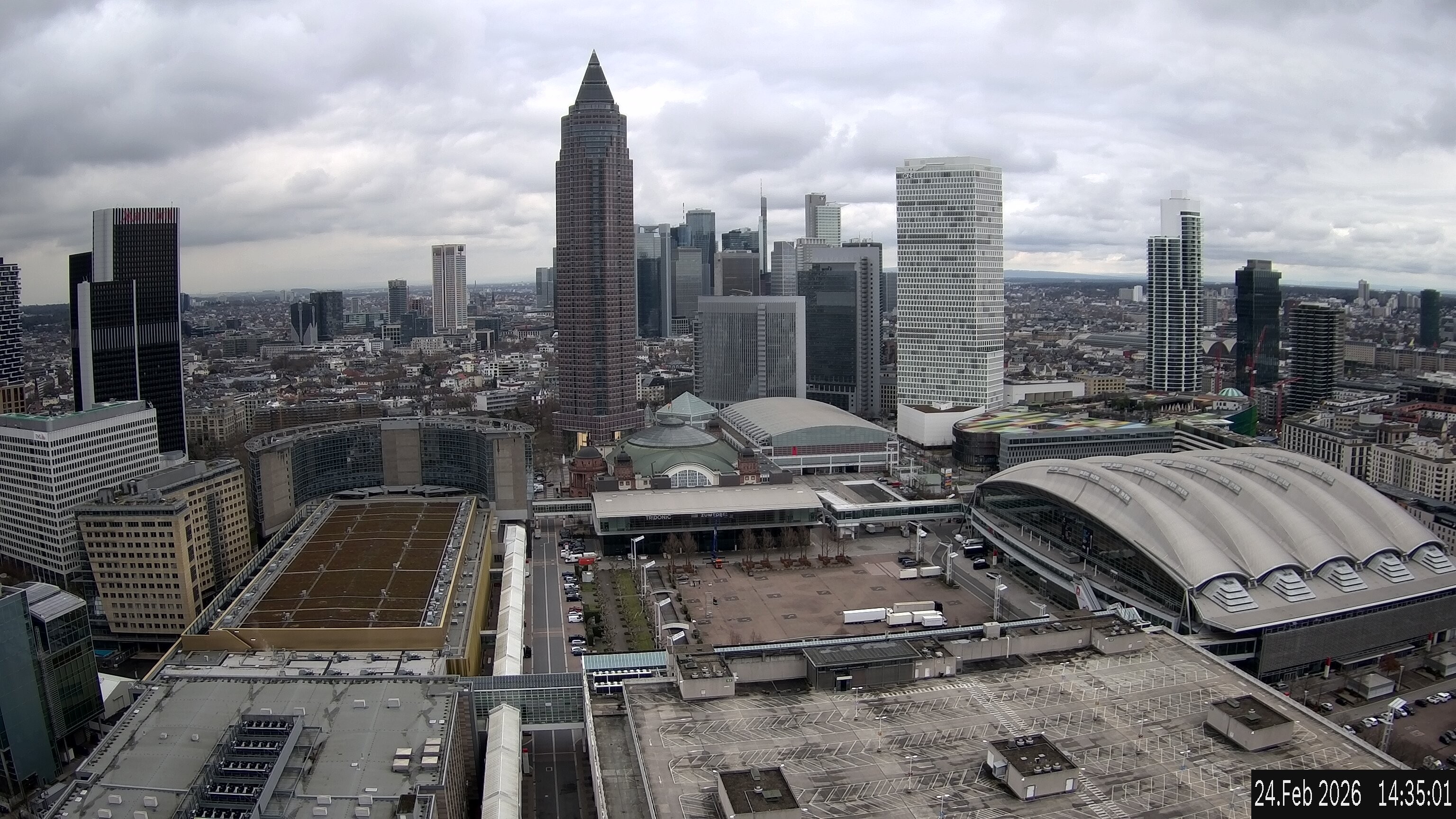 Archived image Webcam Frankfurt: View at the Skyline