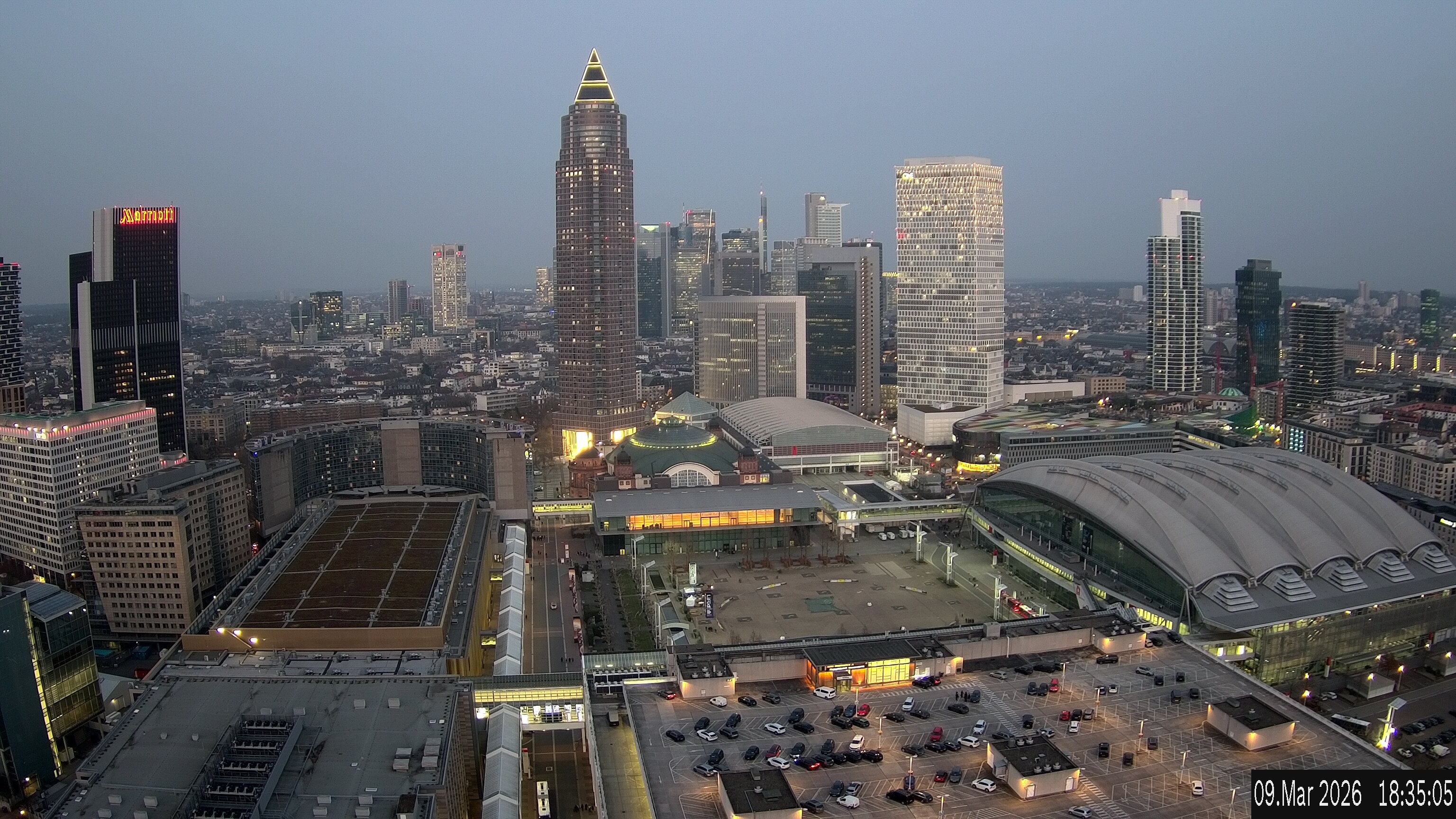 Archived image Webcam Frankfurt: View at the Skyline