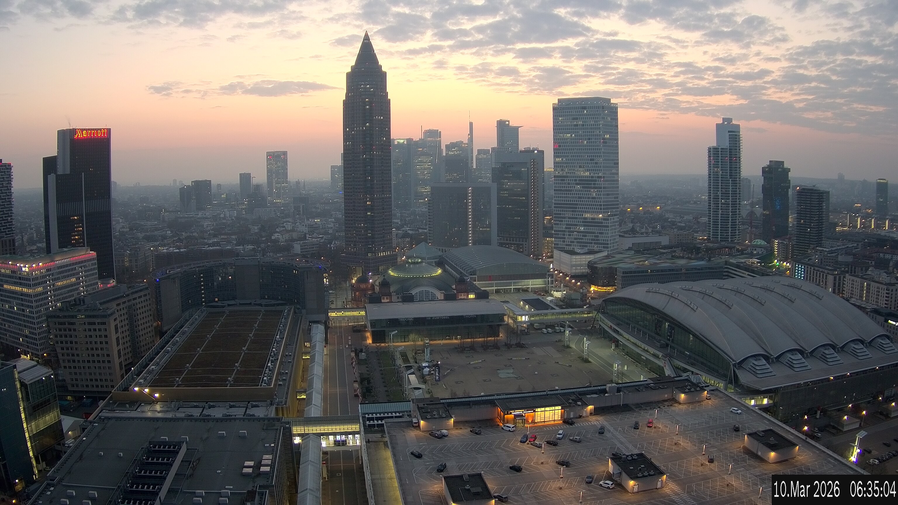 Archiv Foto Webcam Blick von Frankfurter Messe auf die Skyline