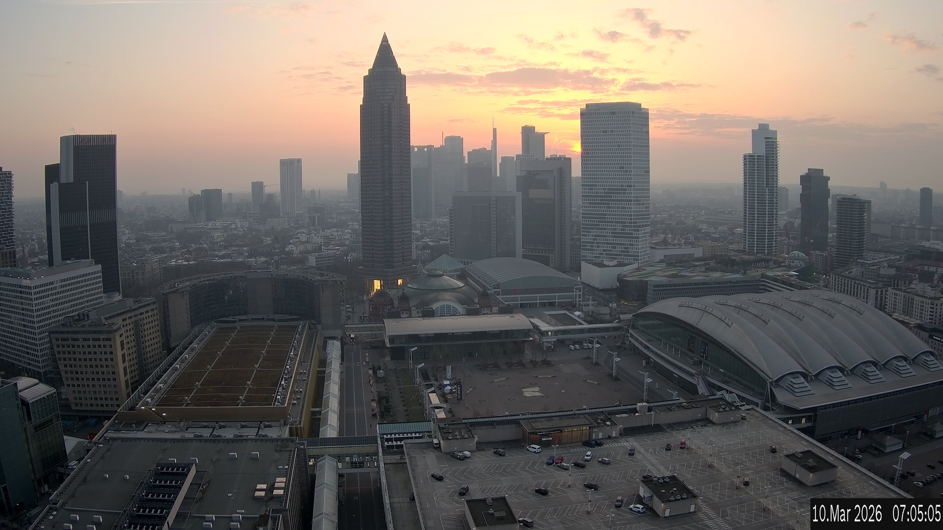 Archiv Foto Webcam Blick von Frankfurter Messe auf die Skyline