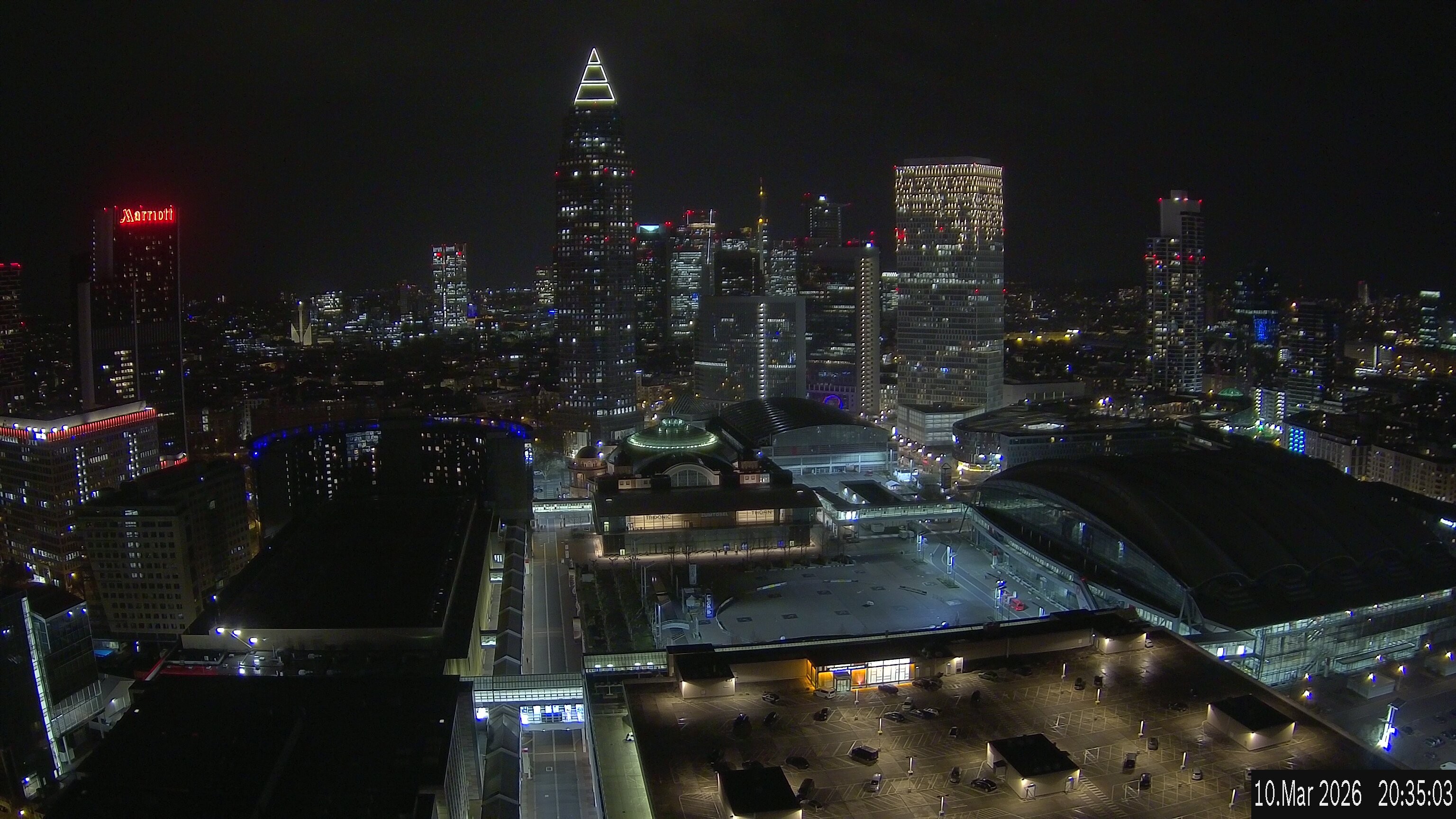 Archived image Webcam Frankfurt: View at the Skyline