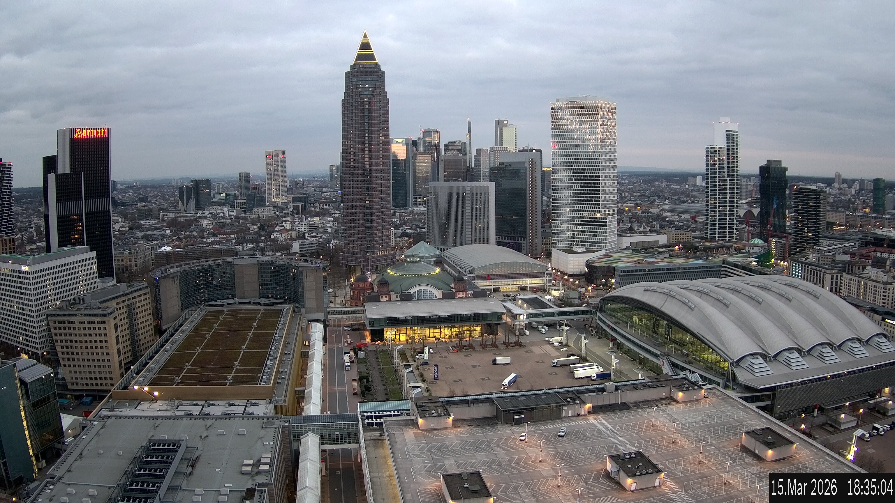 Archiv Foto Webcam Blick von Frankfurter Messe auf die Skyline