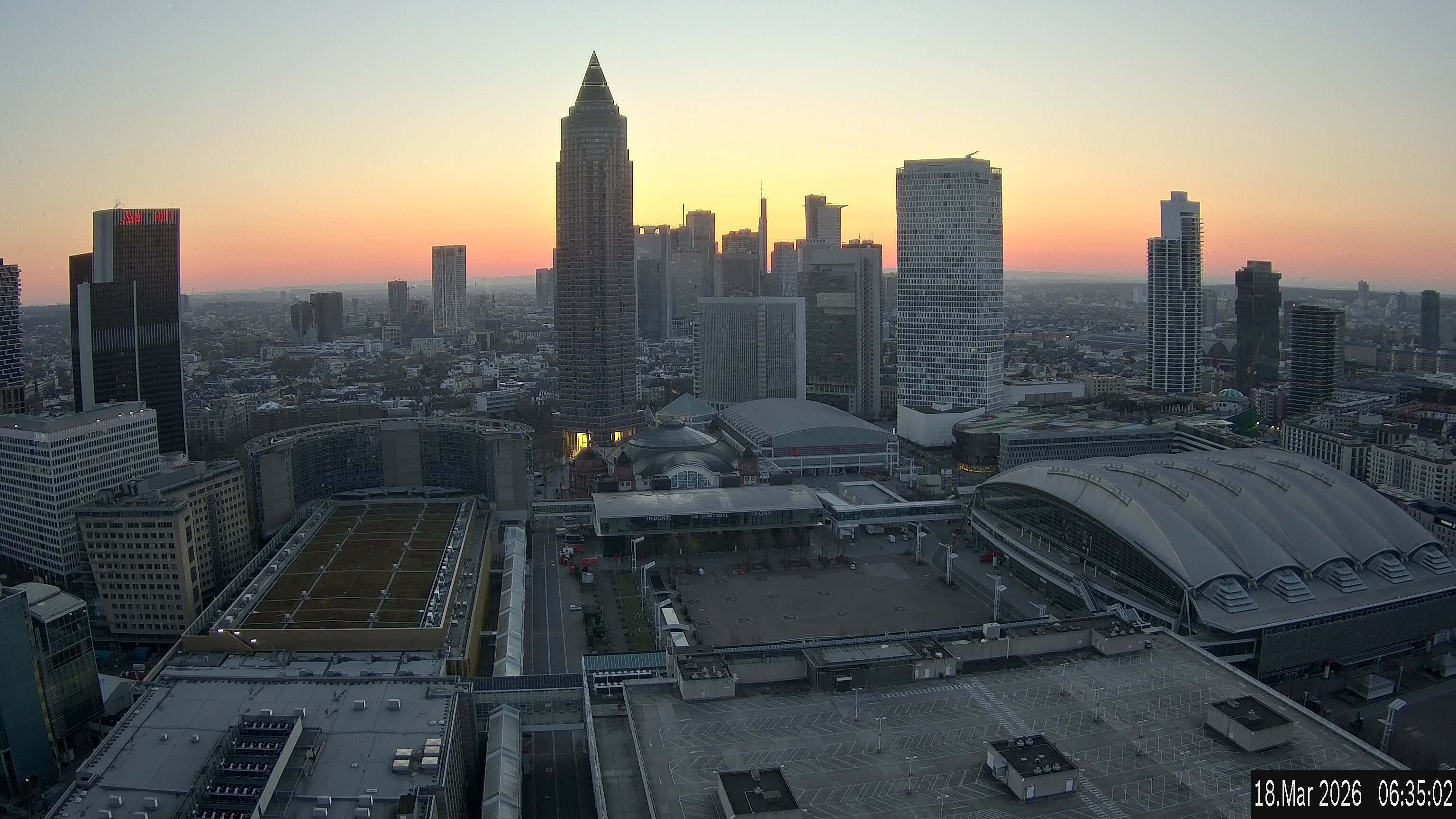 Archiv Foto Webcam Blick von Frankfurter Messe auf die Skyline