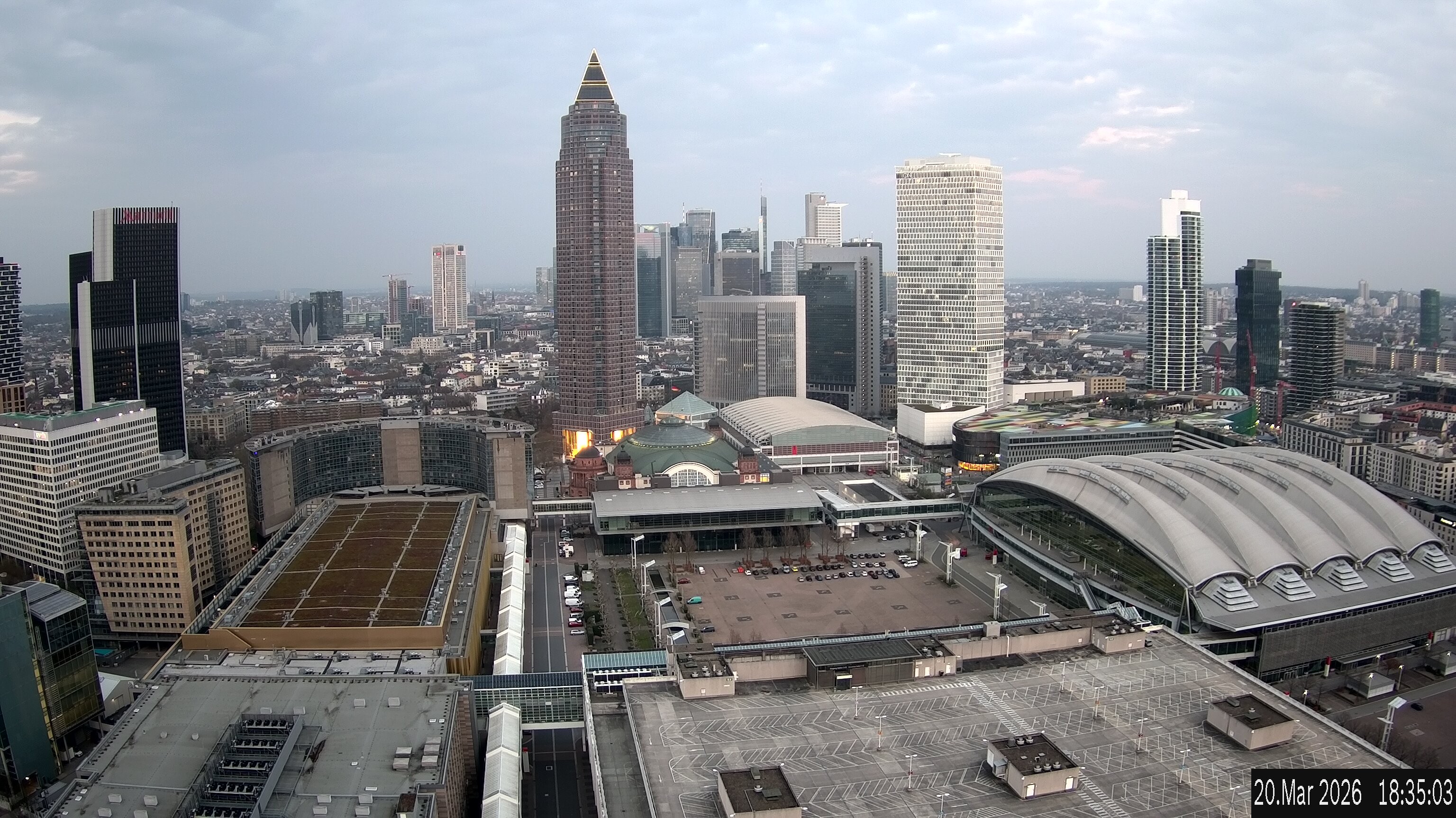 Archived image Webcam Frankfurt: View at the Skyline