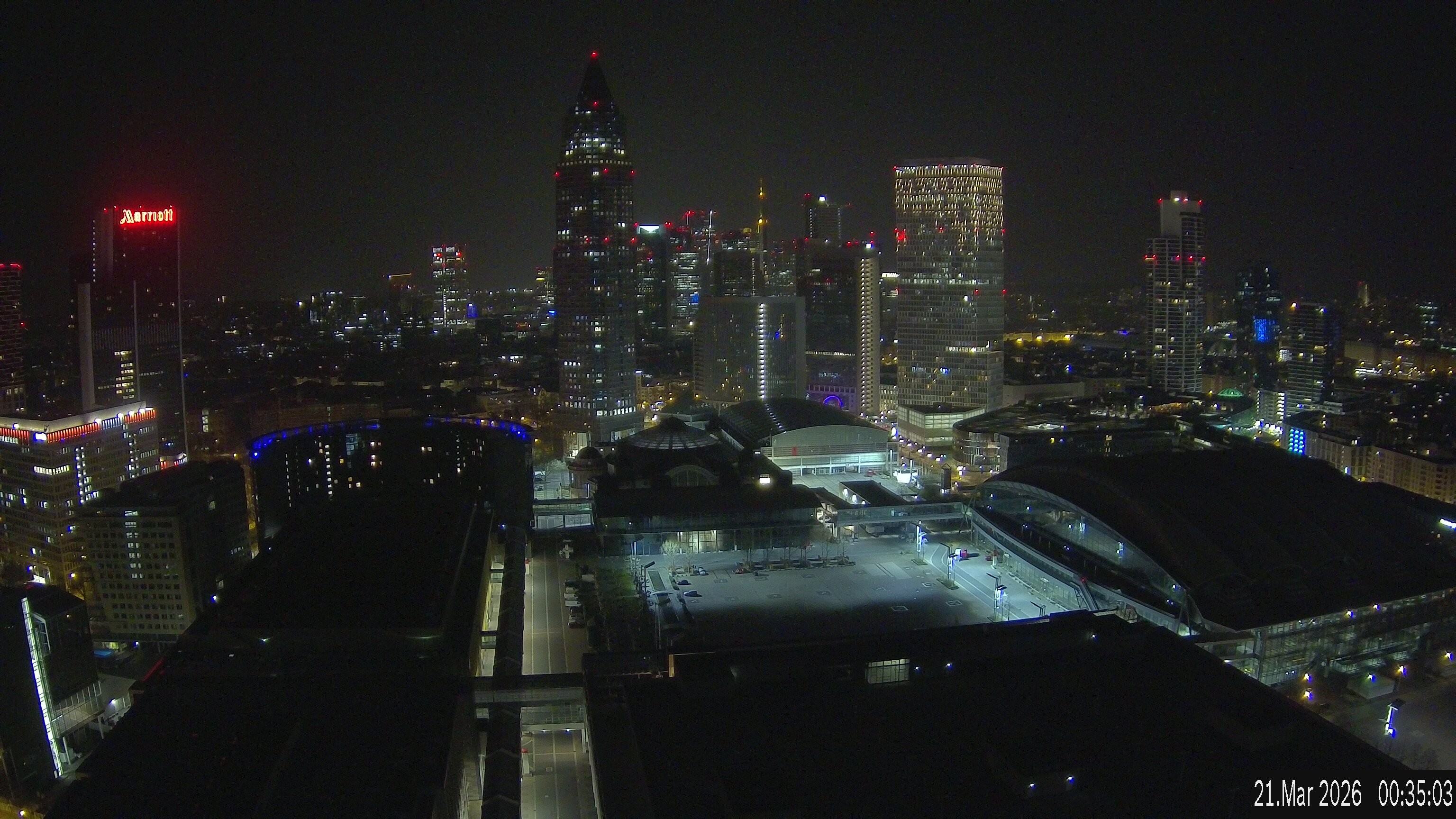 Archived image Webcam Frankfurt: View at the Skyline