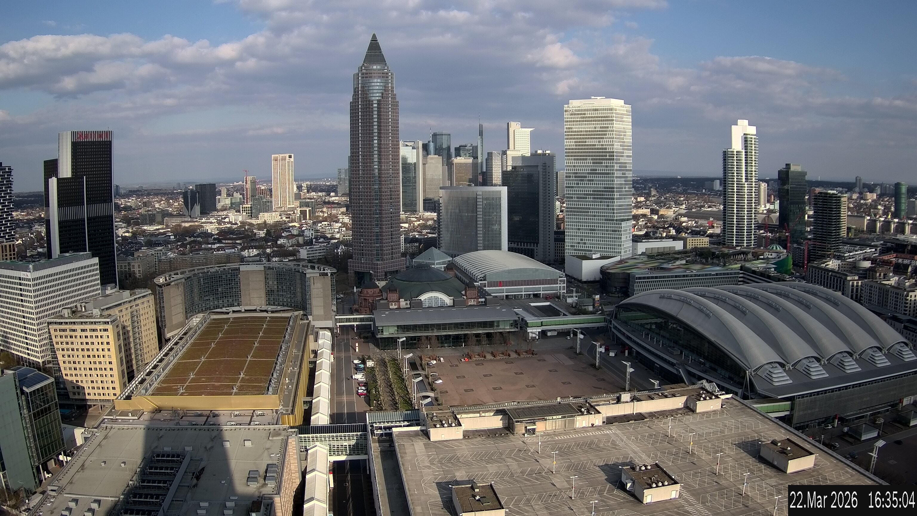 Archived image Webcam Frankfurt: View at the Skyline