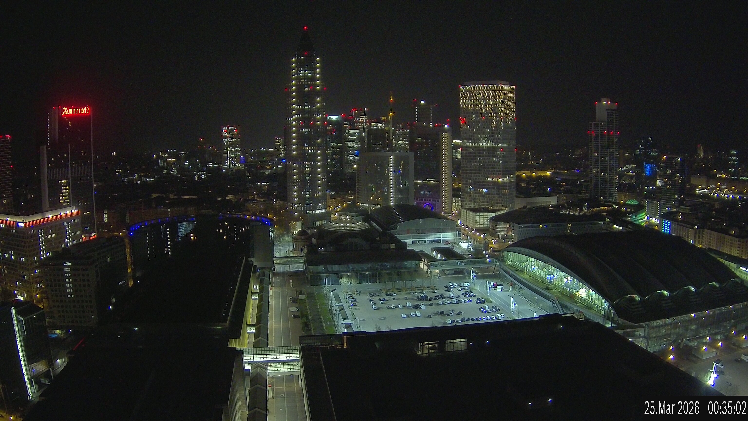 Archived image Webcam Frankfurt: View at the Skyline