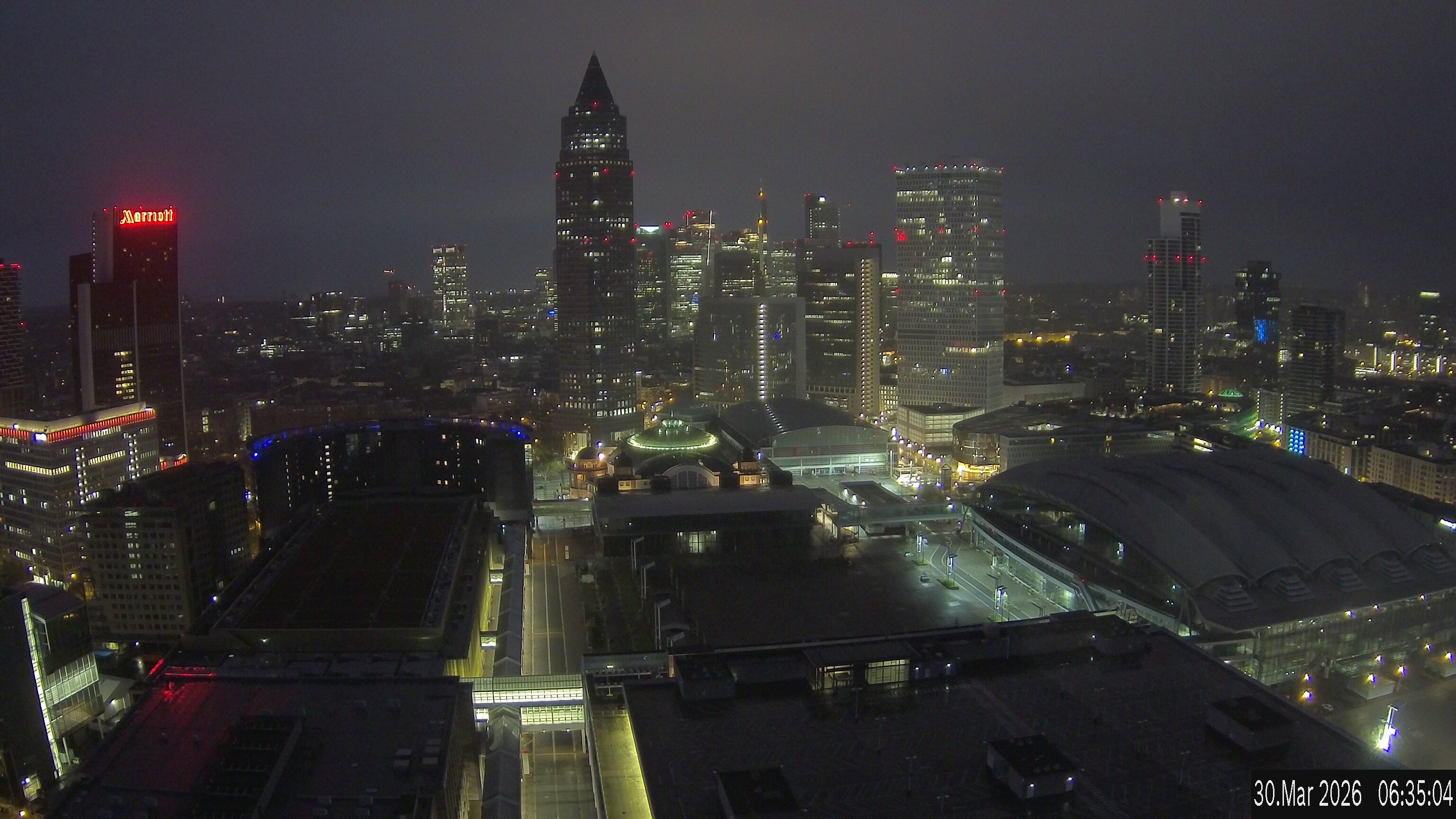 Archived image Webcam Frankfurt: View at the Skyline