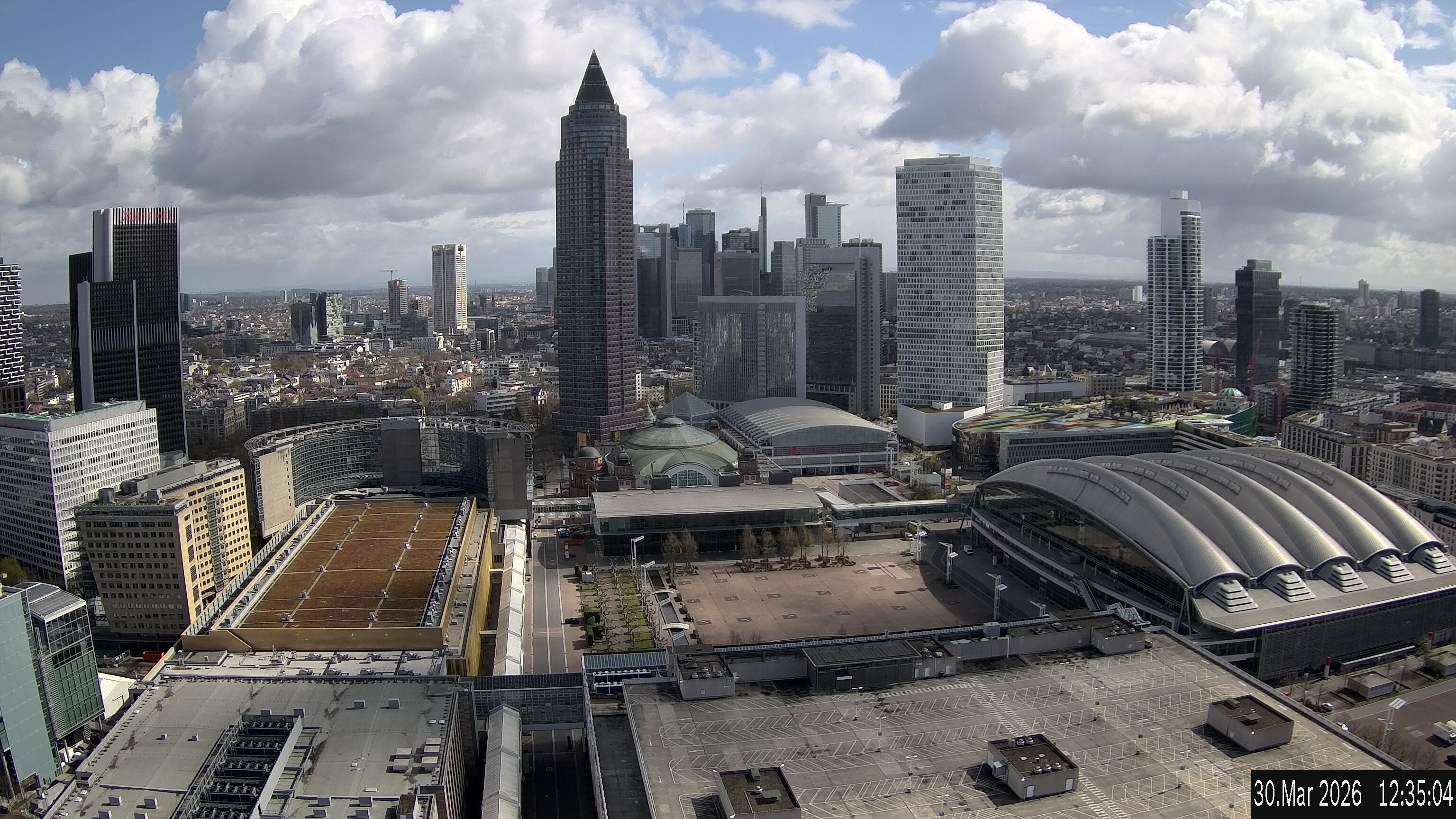Archived image Webcam Frankfurt: View at the Skyline