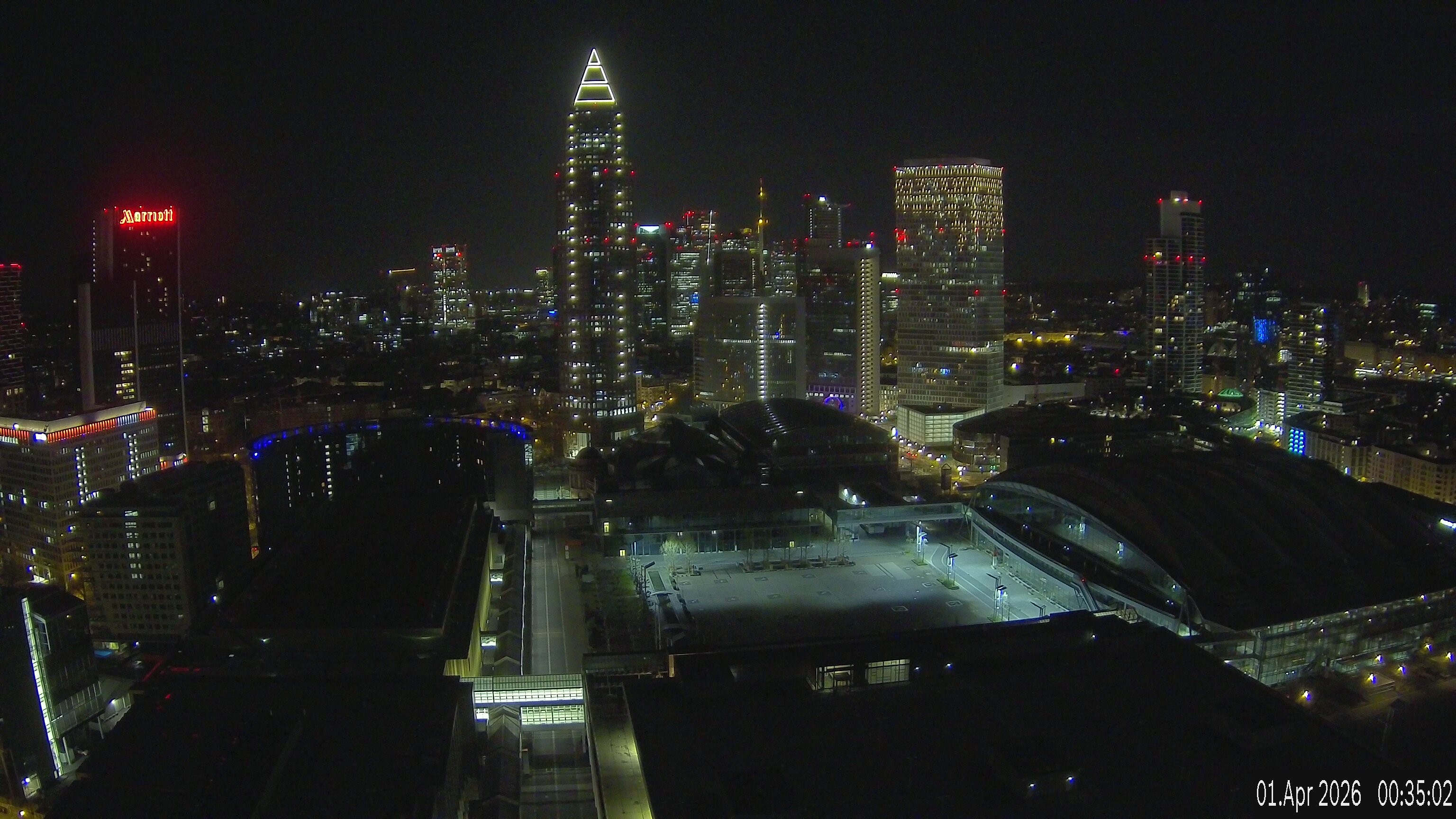 Archived image Webcam Frankfurt: View at the Skyline