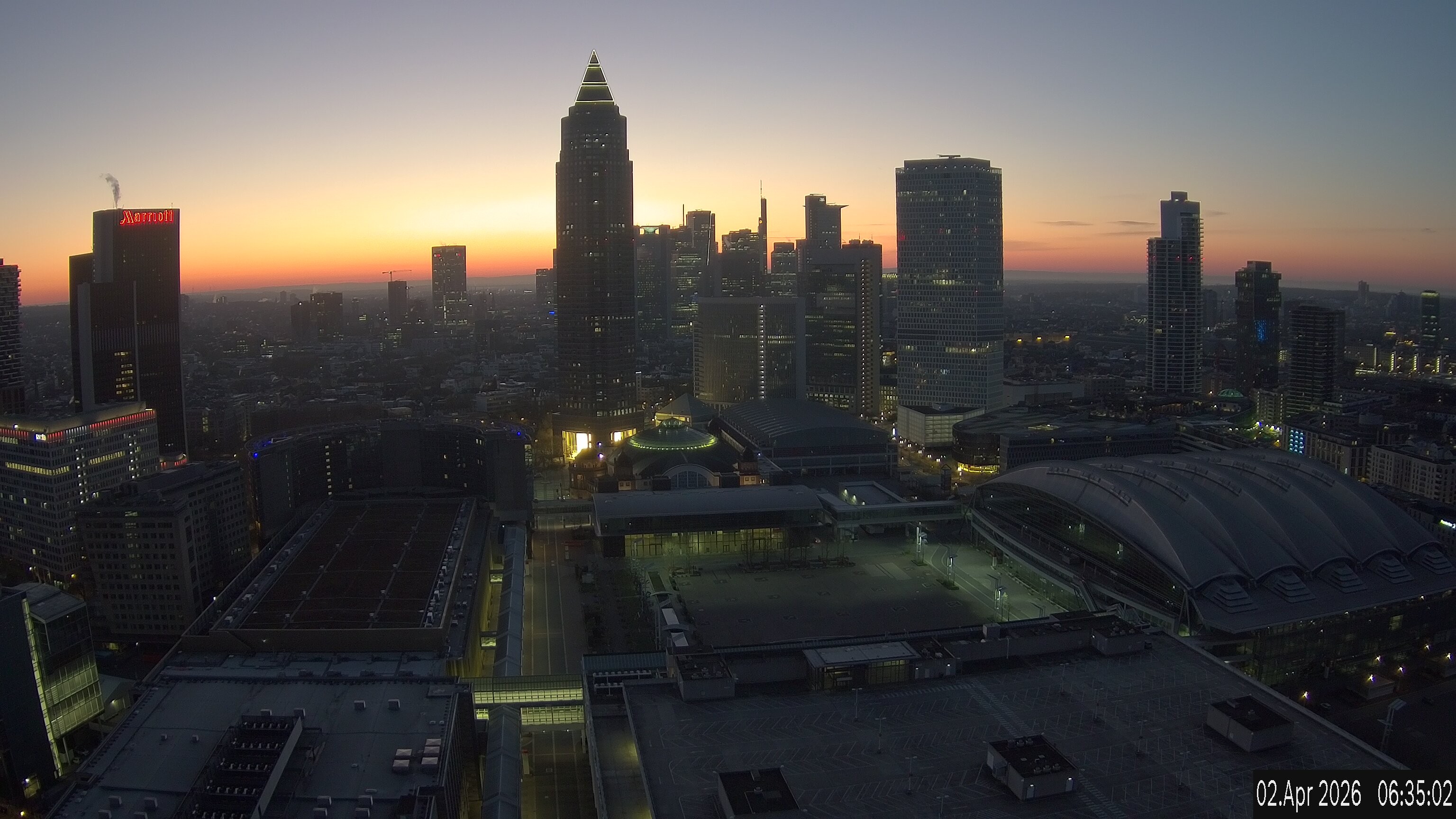 Archived image Webcam Frankfurt: View at the Skyline