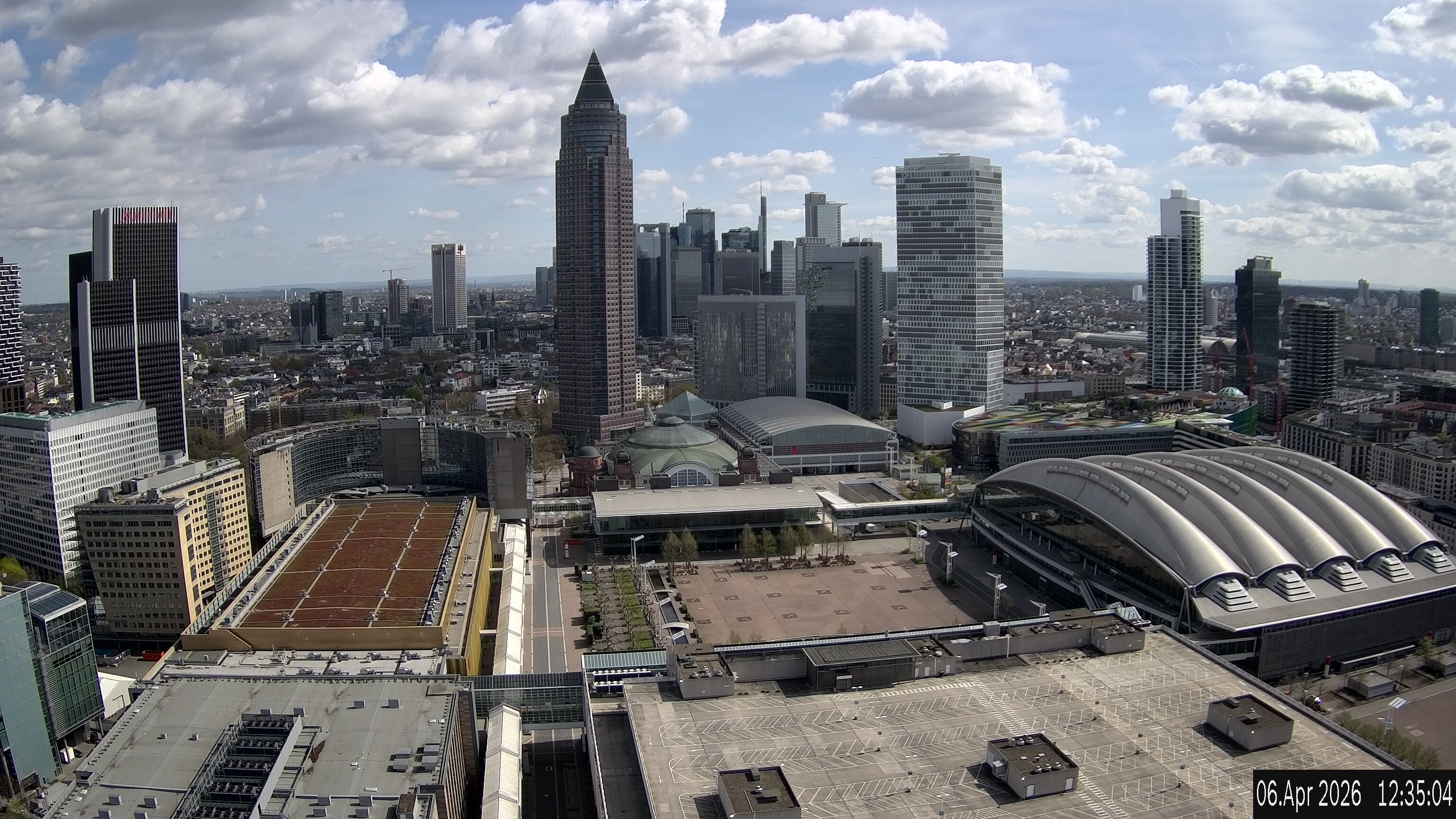 Archived image Webcam Frankfurt: View at the Skyline