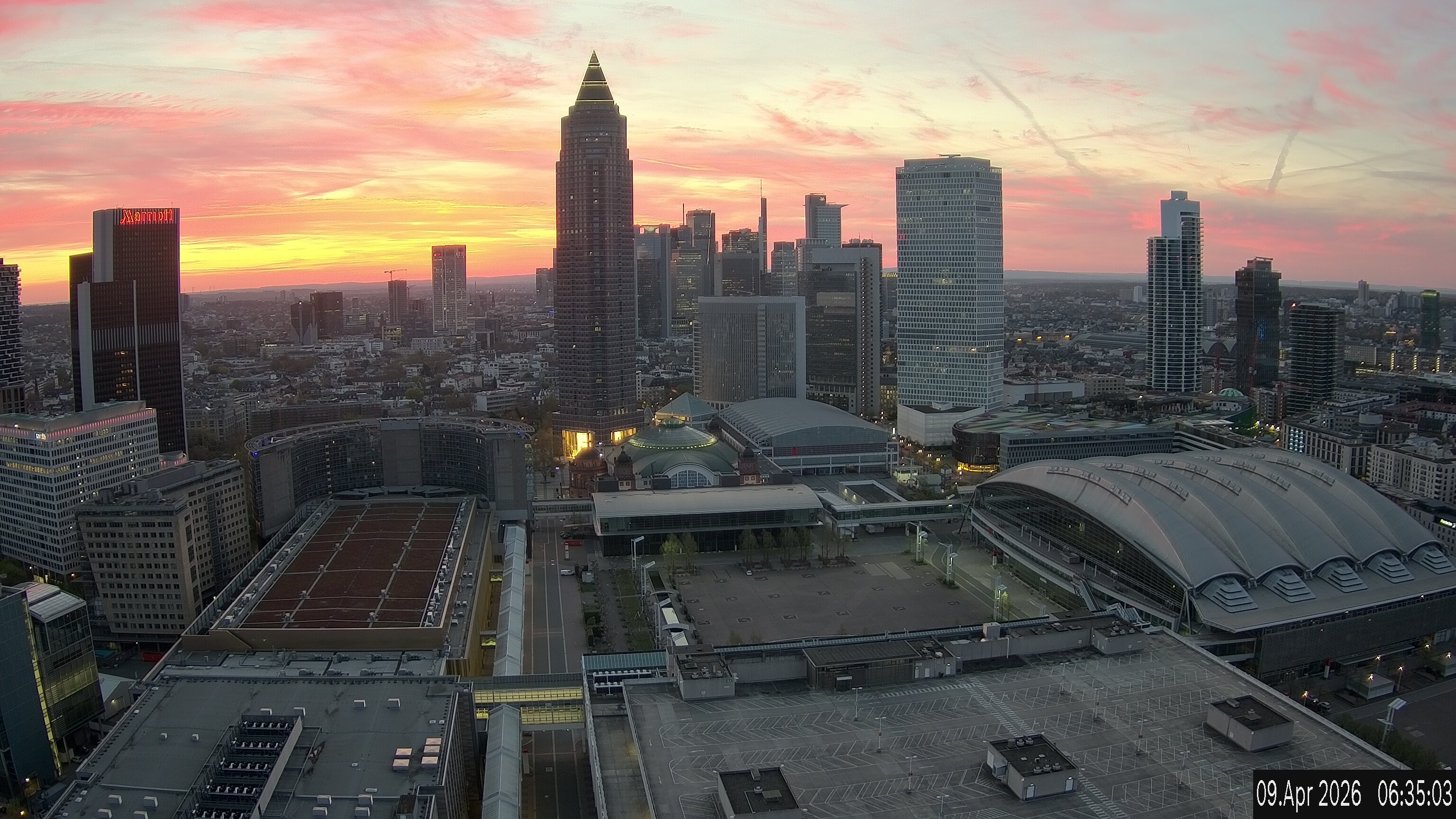Archiv Foto Webcam Blick von Frankfurter Messe auf die Skyline
