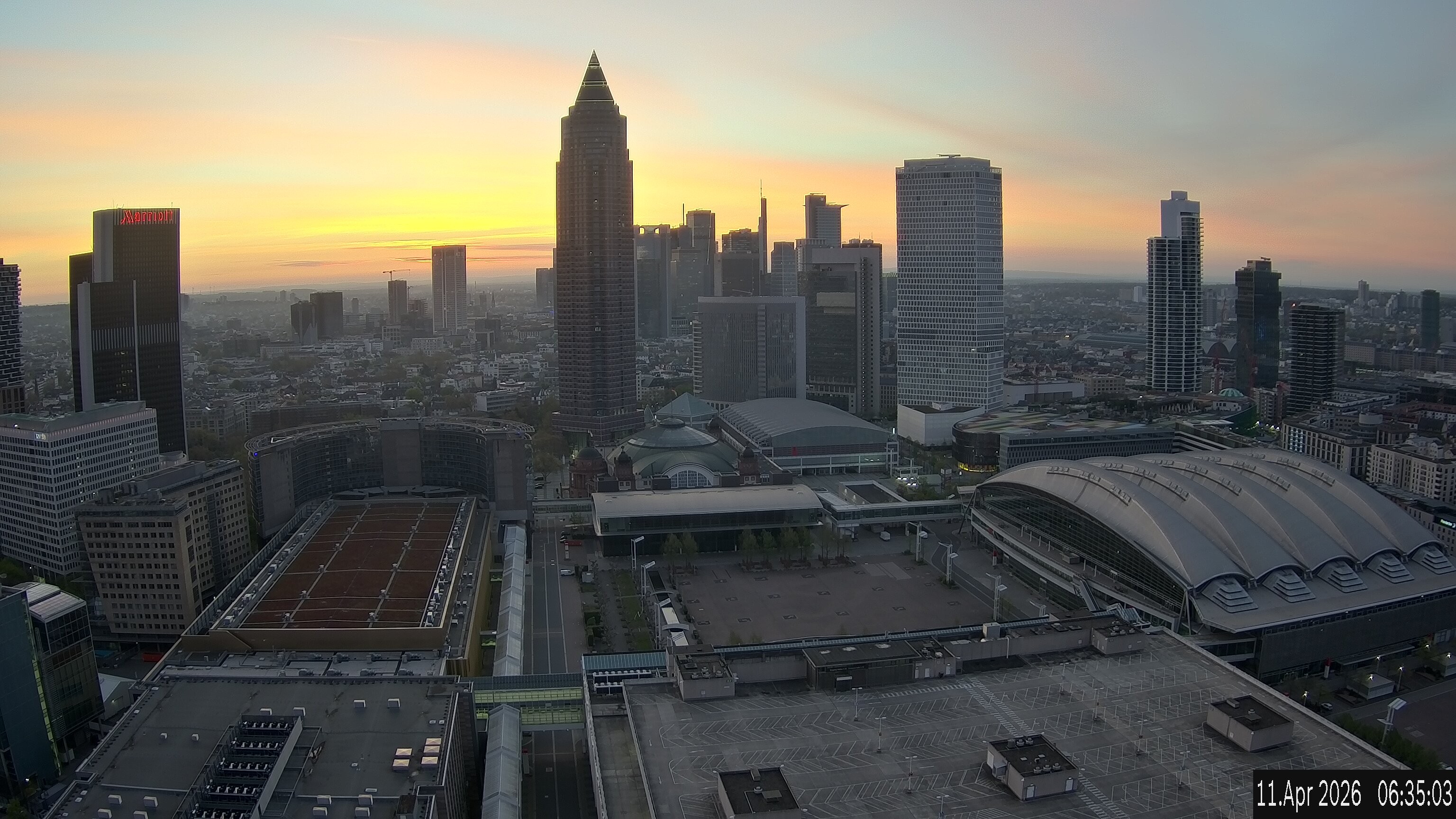 Archiv Foto Webcam Blick von Frankfurter Messe auf die Skyline