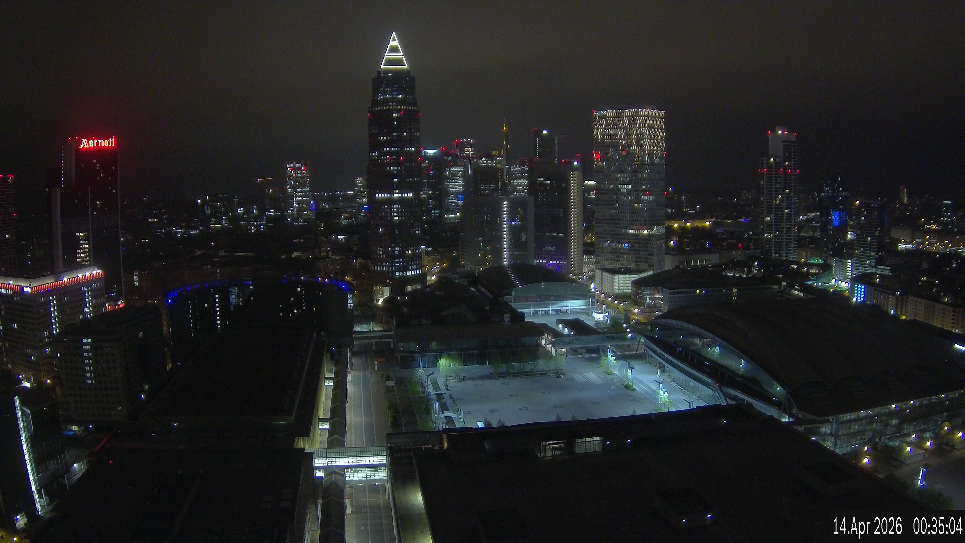 Archived image Webcam Frankfurt: View at the Skyline