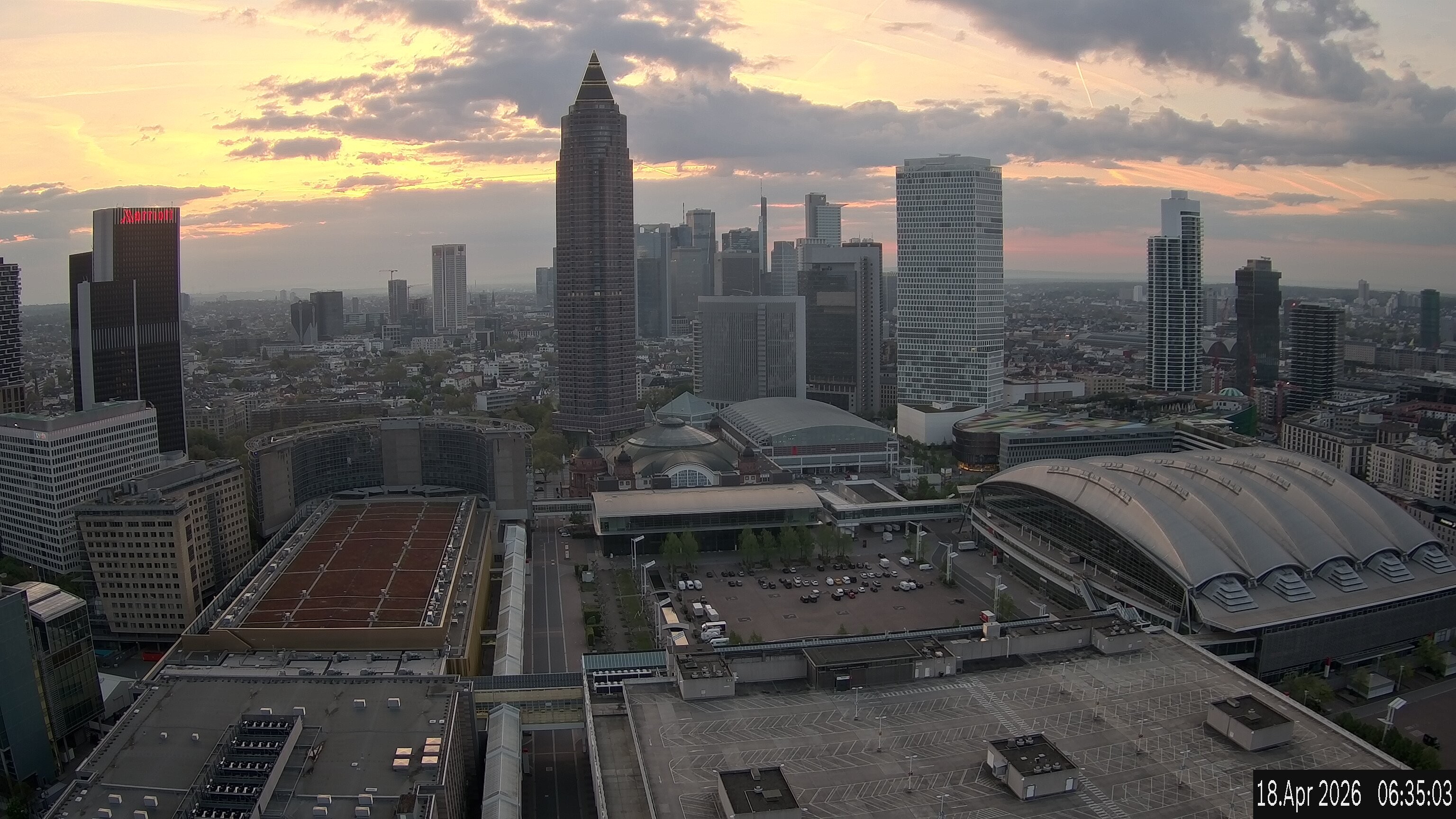 Archiv Foto Webcam Blick von Frankfurter Messe auf die Skyline