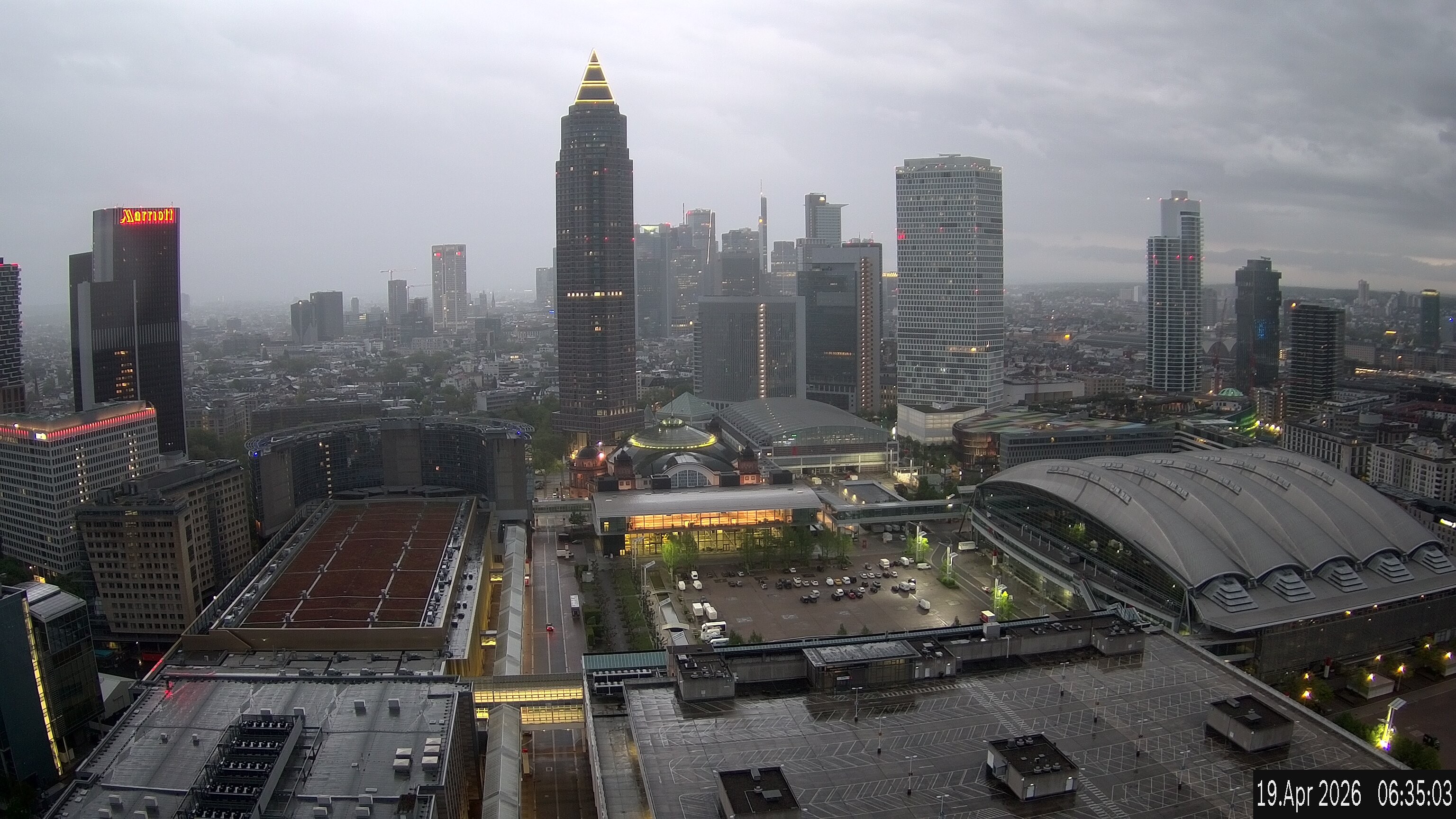 Archiv Foto Webcam Blick von Frankfurter Messe auf die Skyline