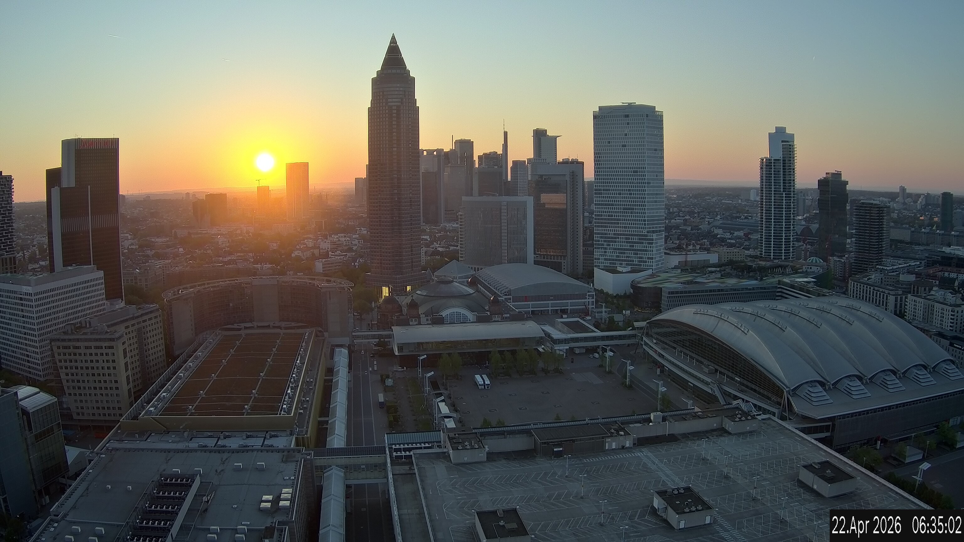 Archived image Webcam Frankfurt: View at the Skyline